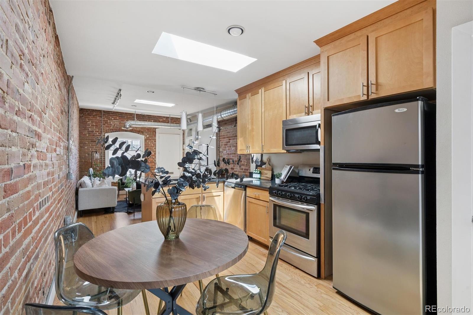 2440 W 33rd Avenue