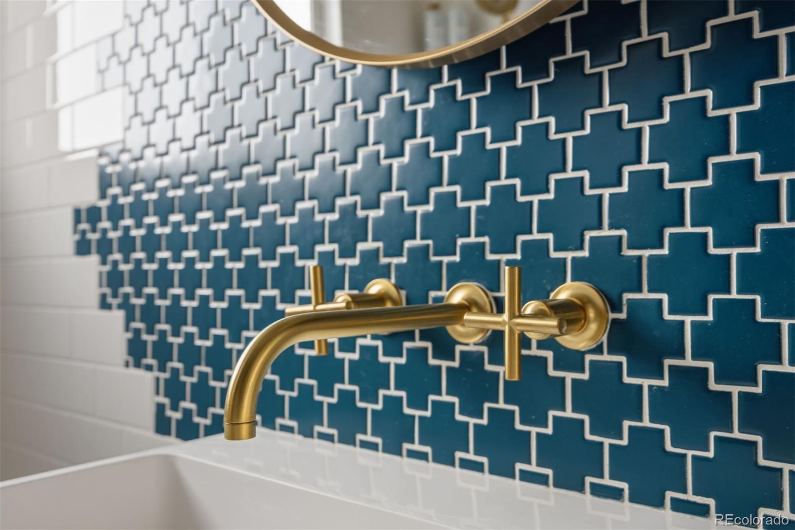 1550 S Saint Paul Street