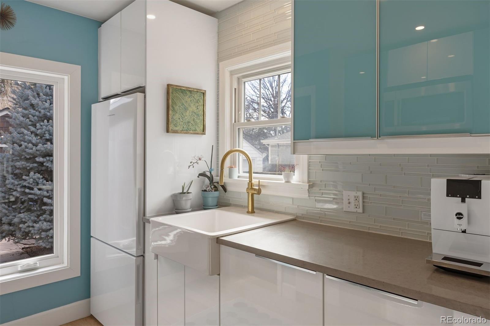 1550 S Saint Paul Street