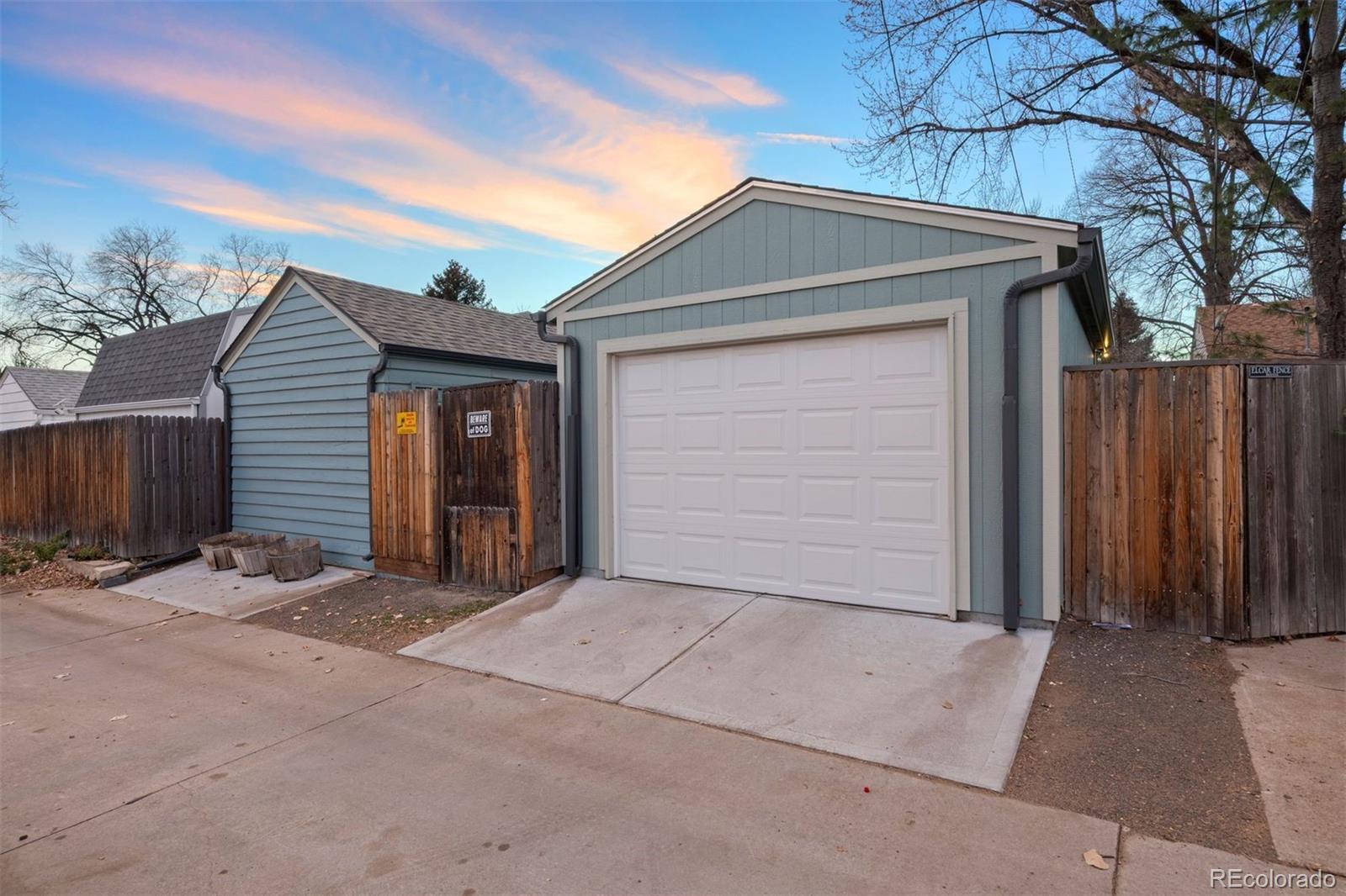 1550 S Saint Paul Street