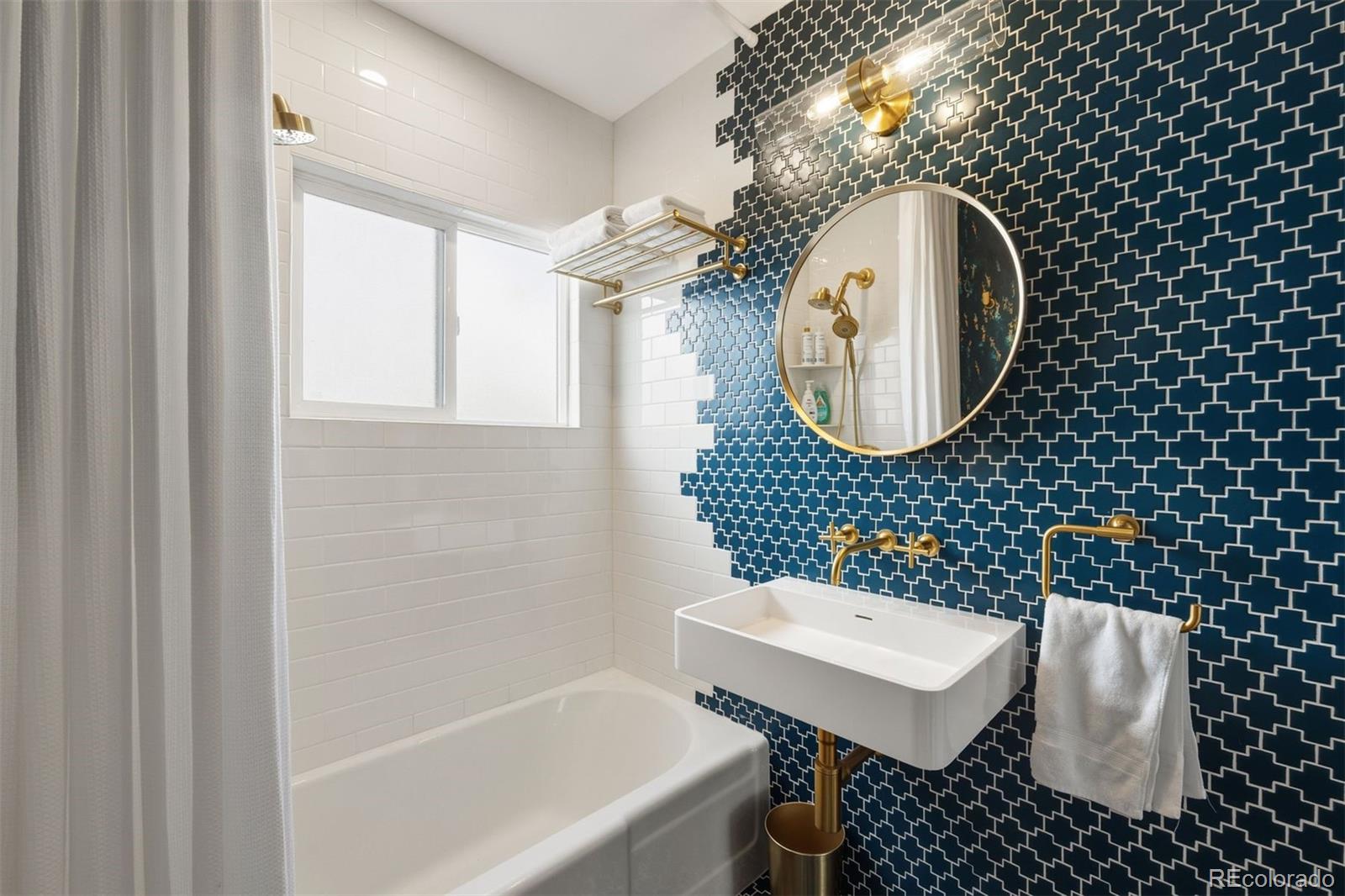 1550 S Saint Paul Street