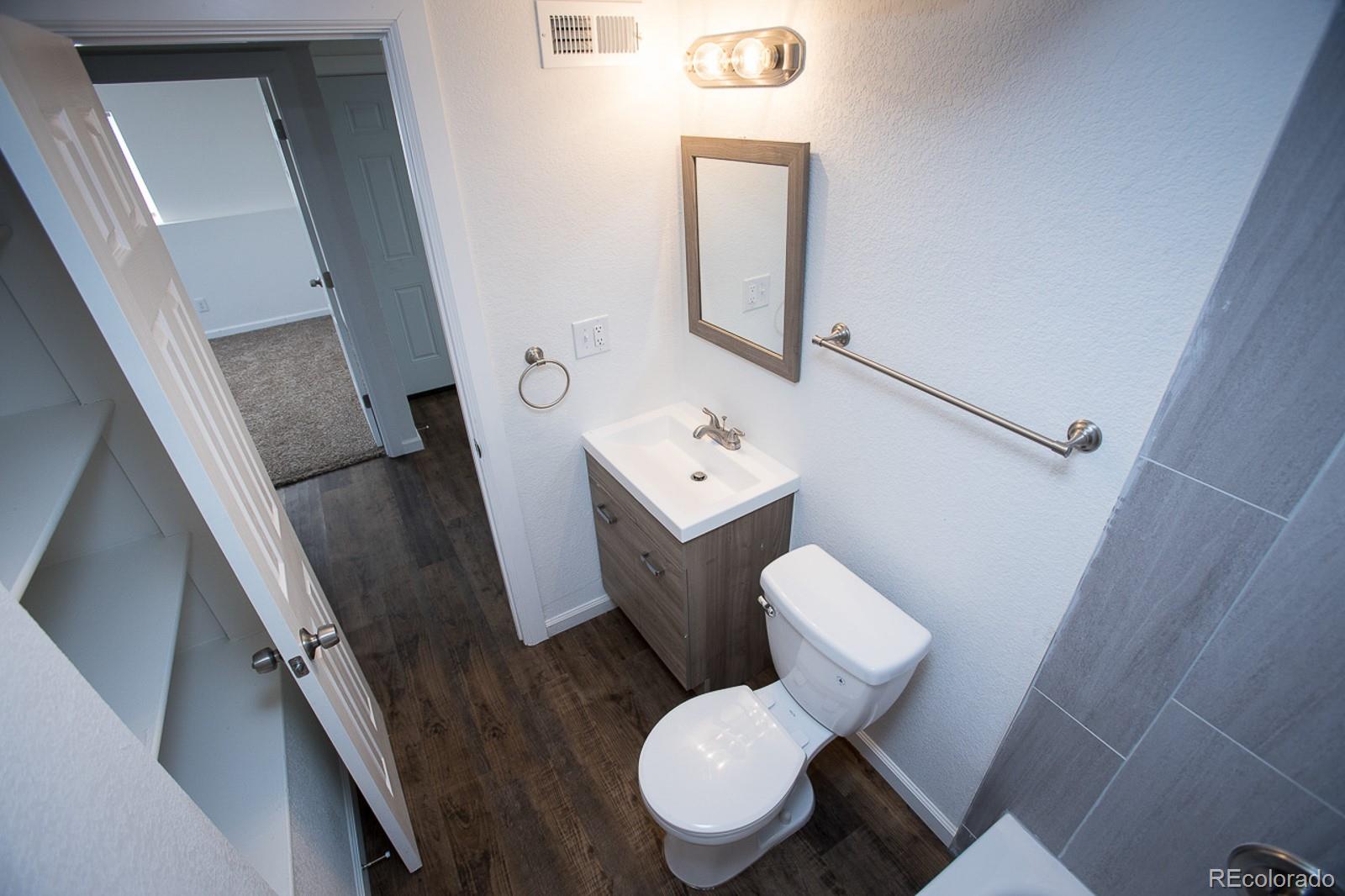 4087 S Clarkson Street S