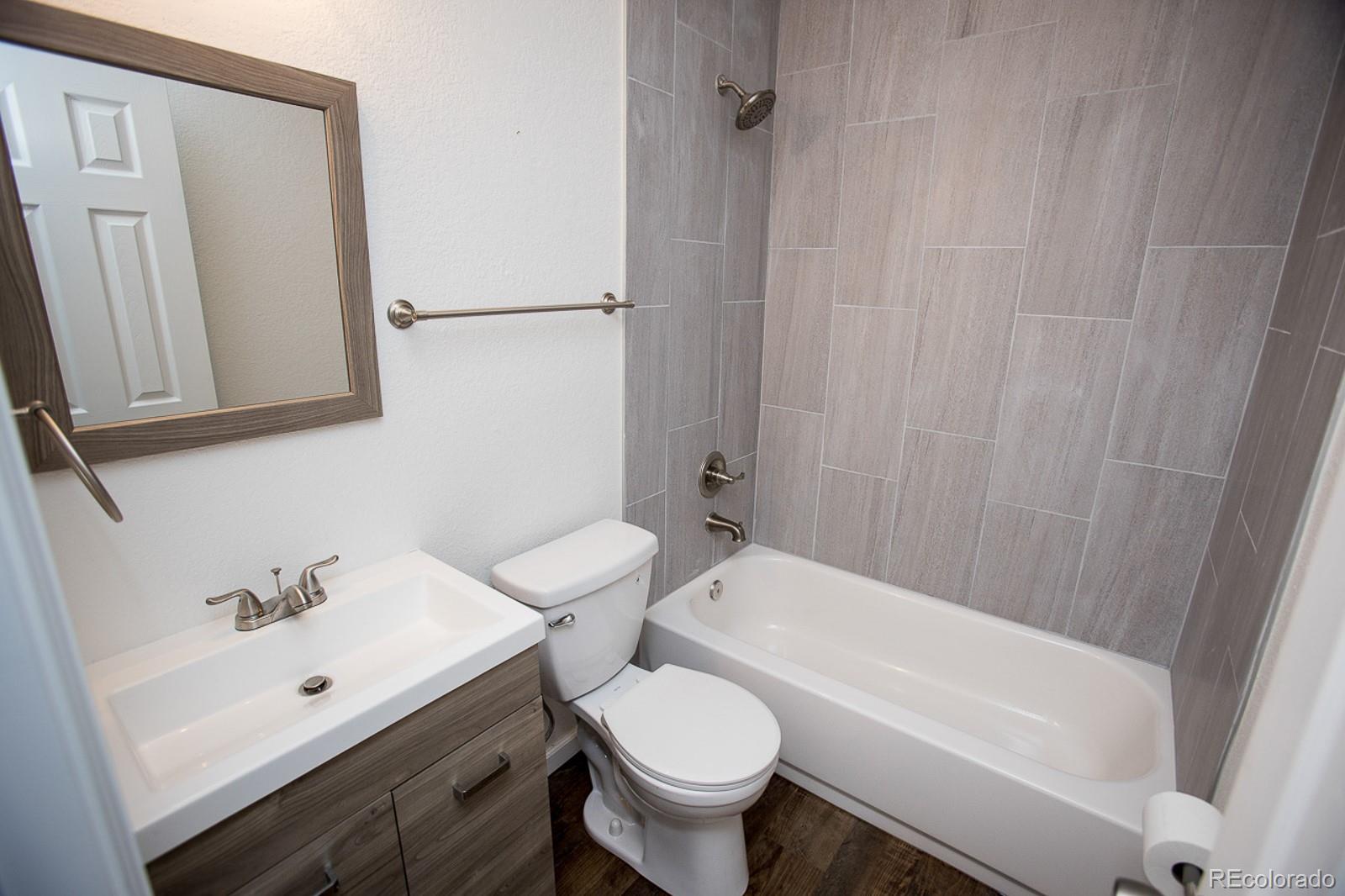 4087 S Clarkson Street S