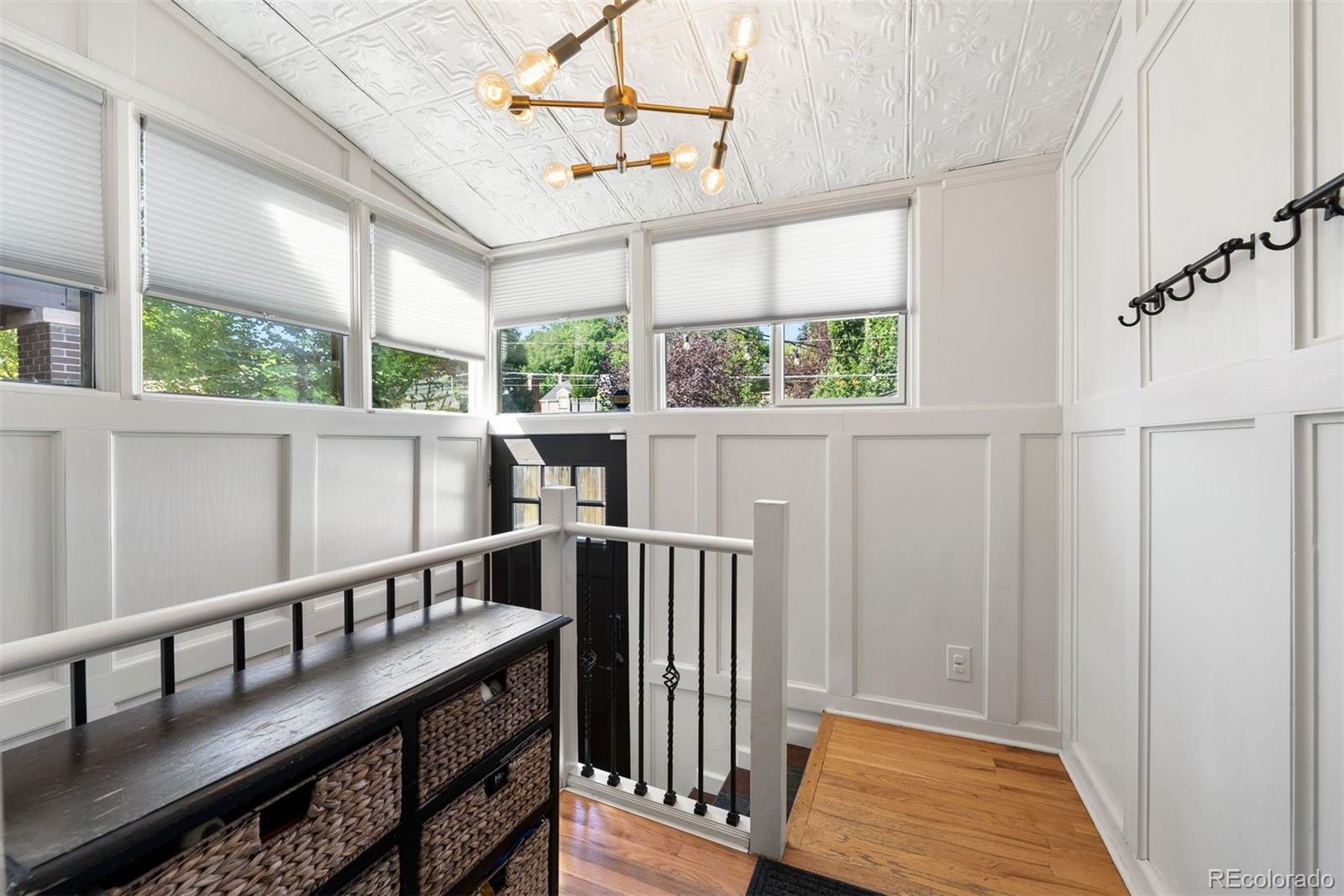 1059 S Williams Street