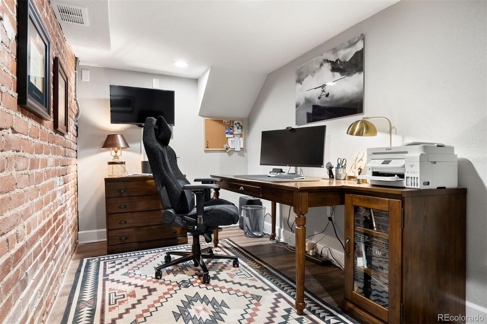 1059 S Williams Street