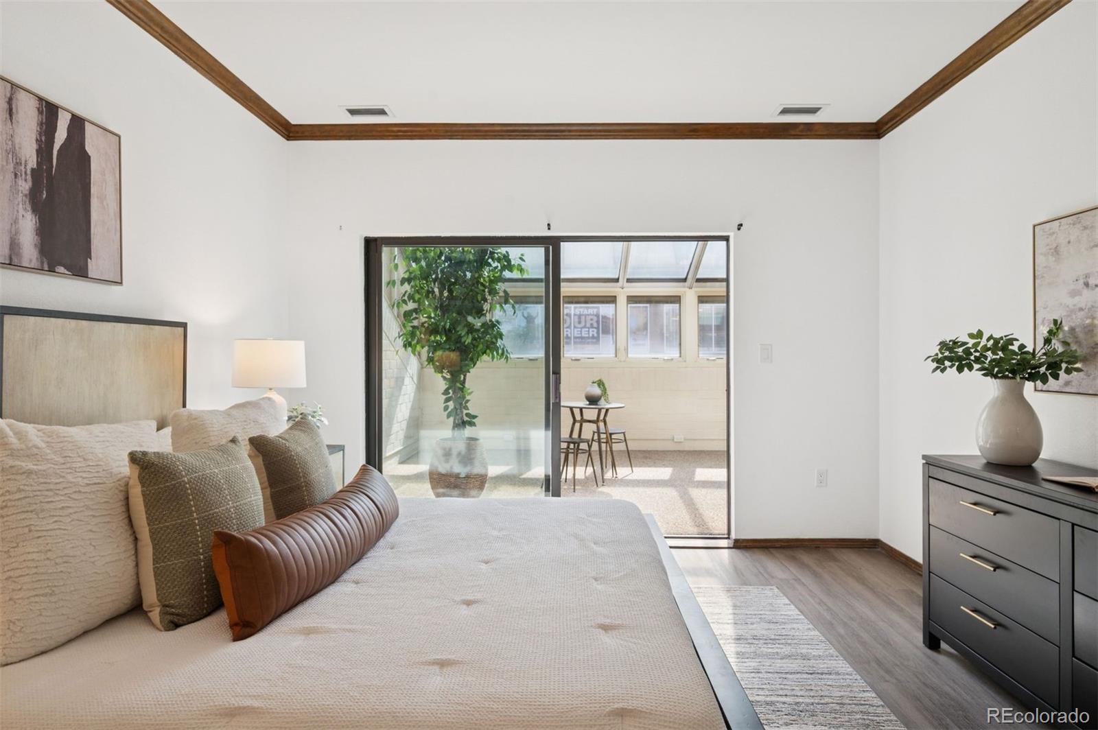1512 Larimer Street Unit: 7