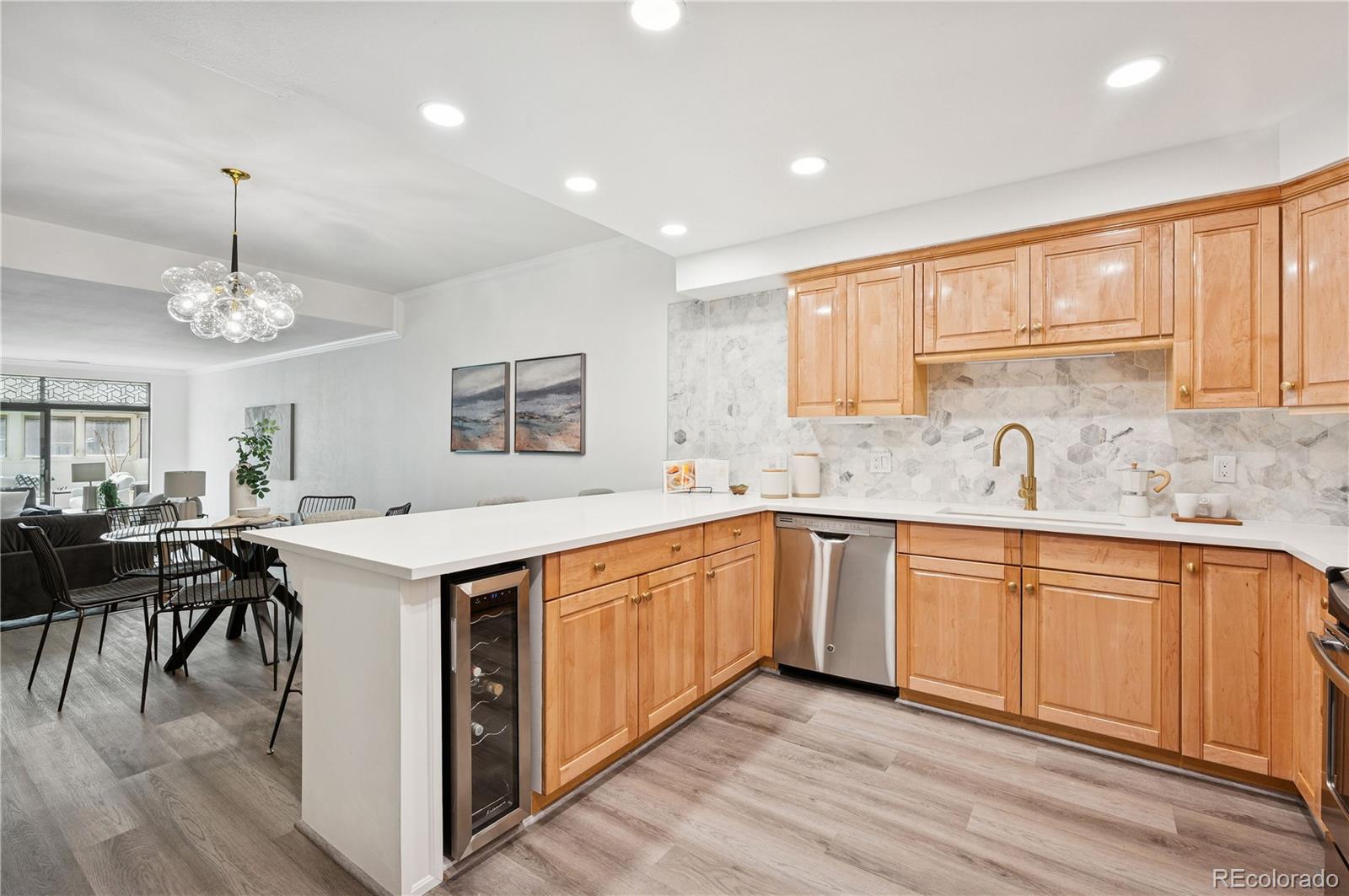 1512 Larimer Street Unit: 7