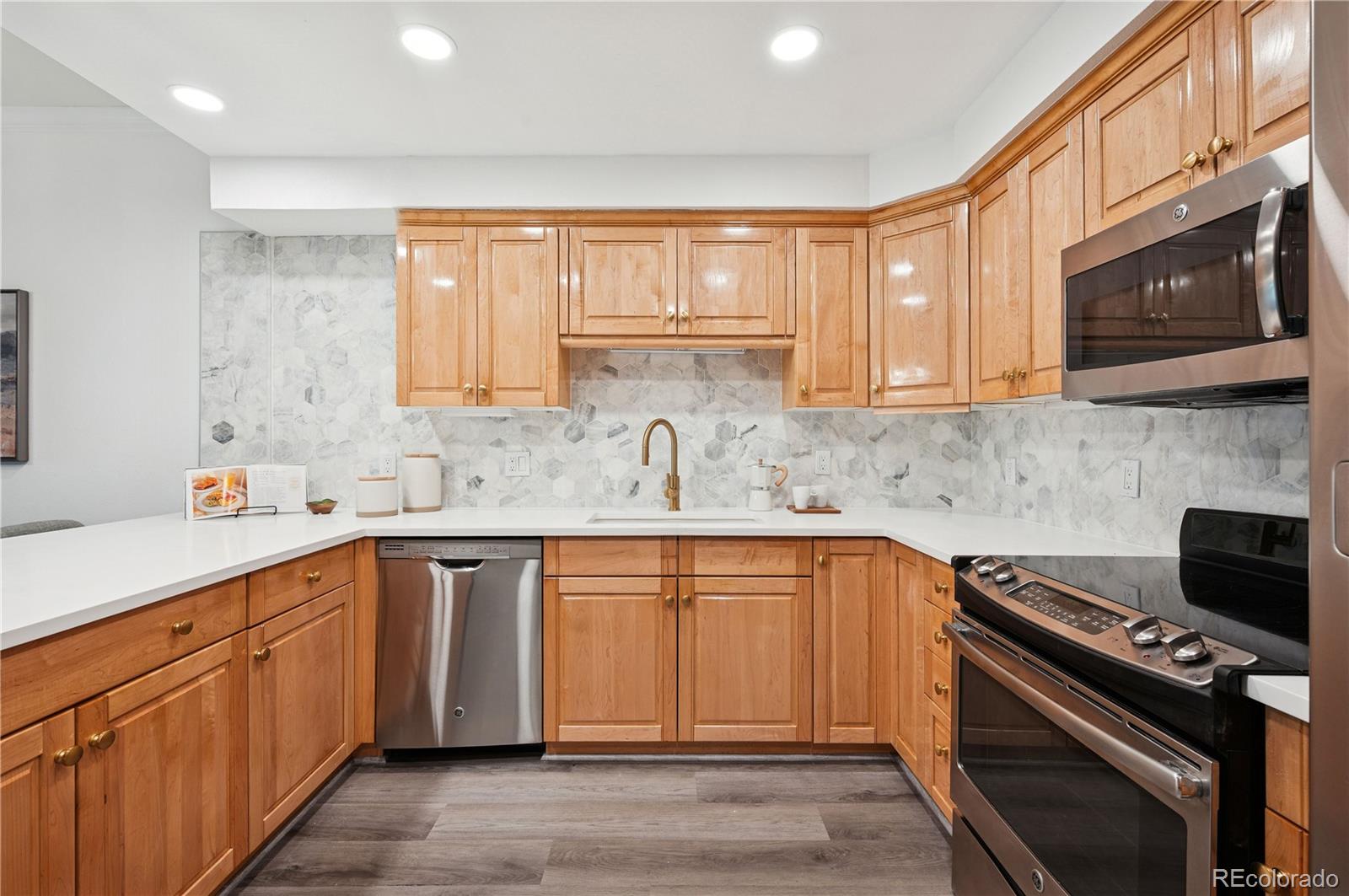 1512 Larimer Street Unit: 7