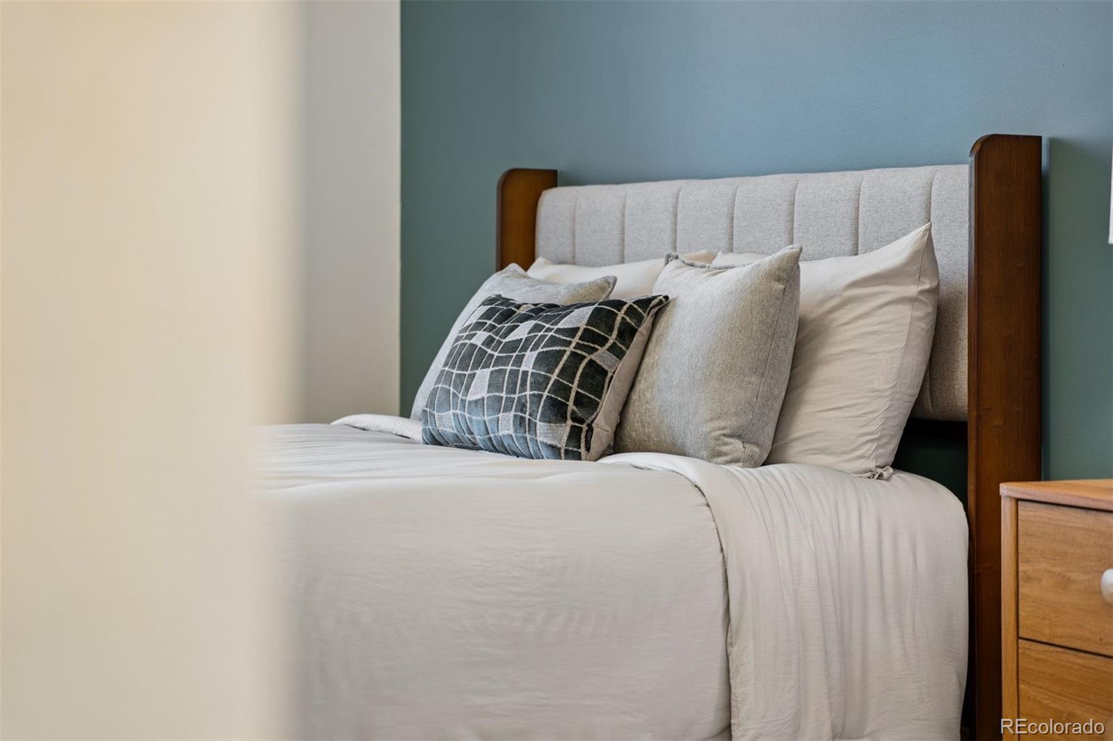 410 Acoma Street Unit: 305