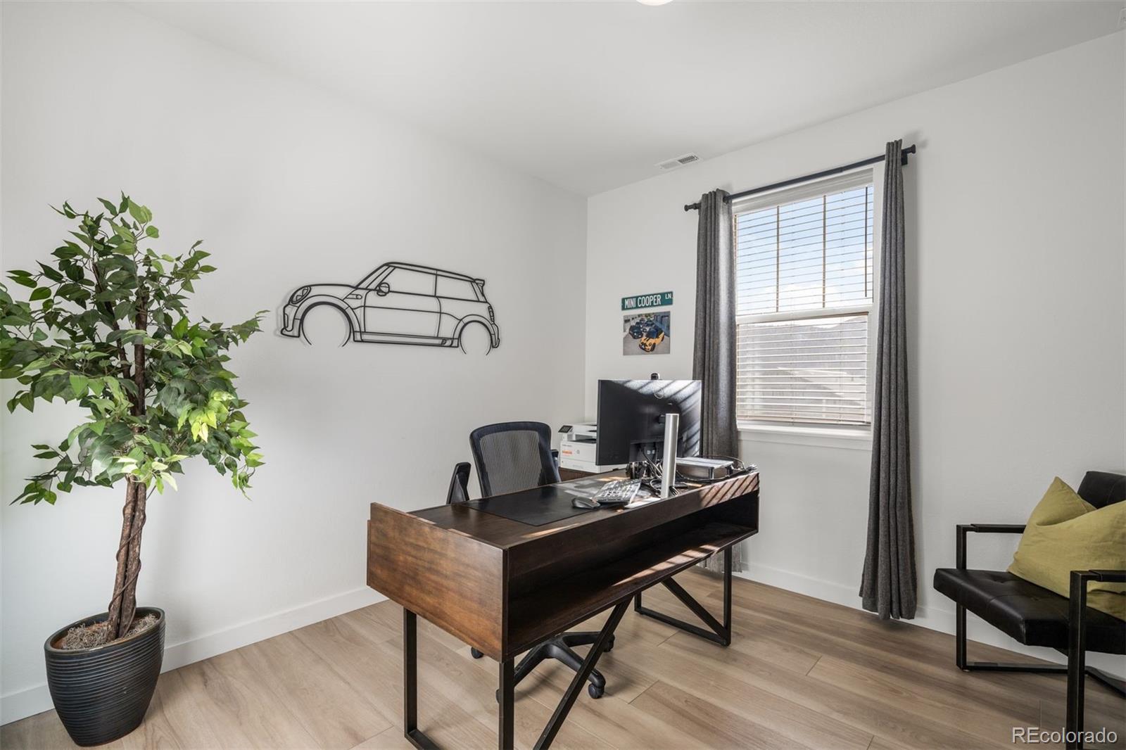 15475 W Columbia Avenue