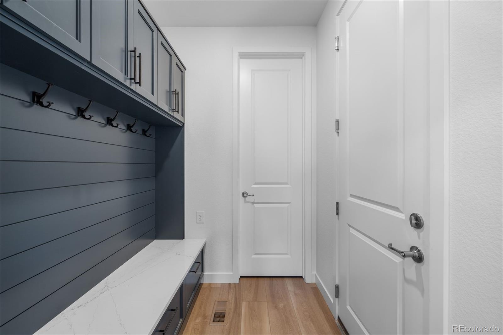 15475 W Columbia Avenue