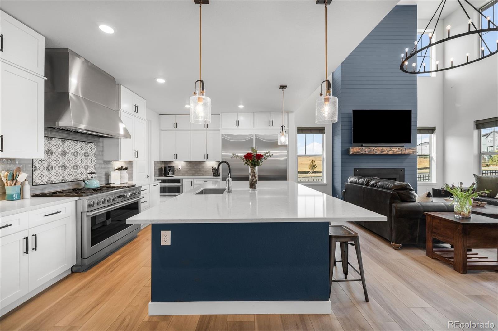 15475 W Columbia Avenue