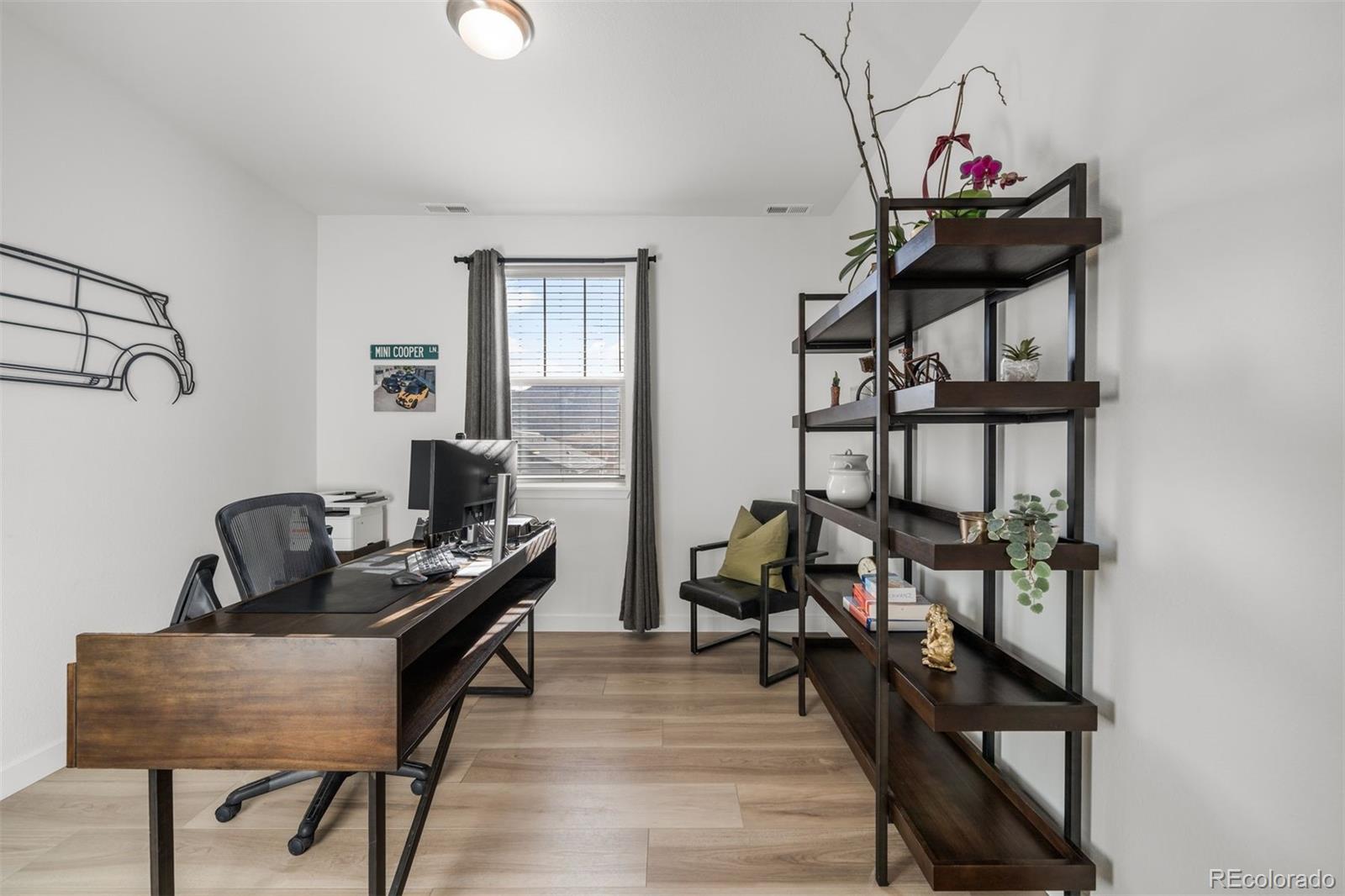 15475 W Columbia Avenue