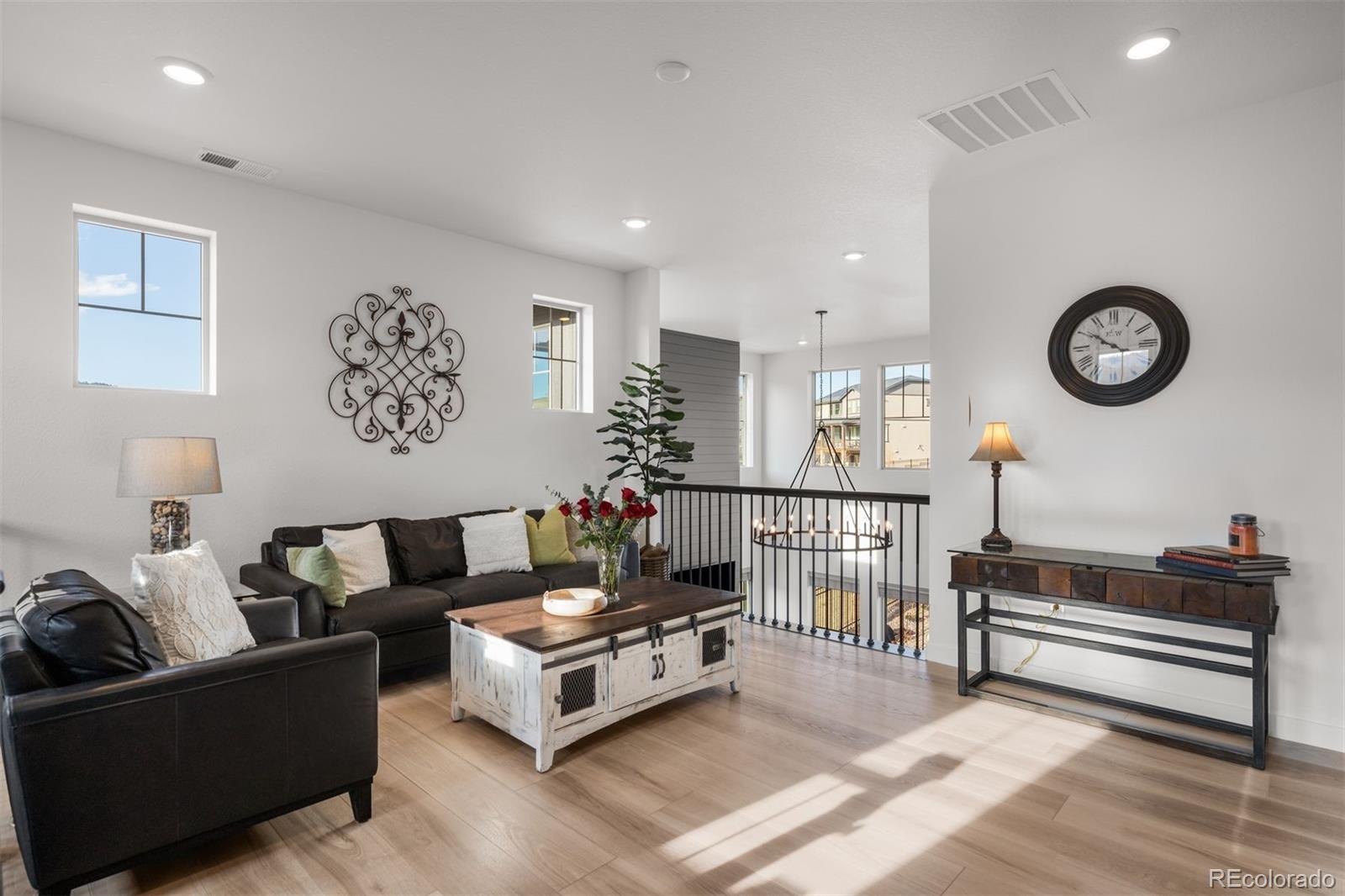 15475 W Columbia Avenue