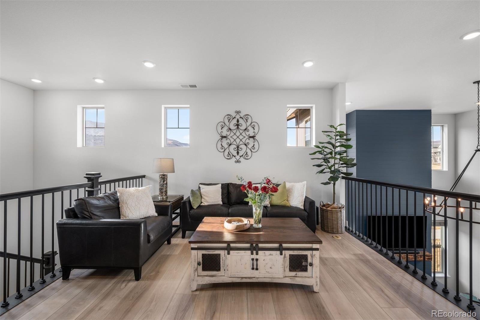 15475 W Columbia Avenue