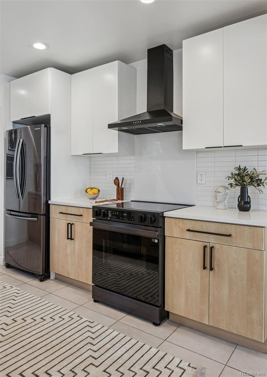 1705 S Downing Street