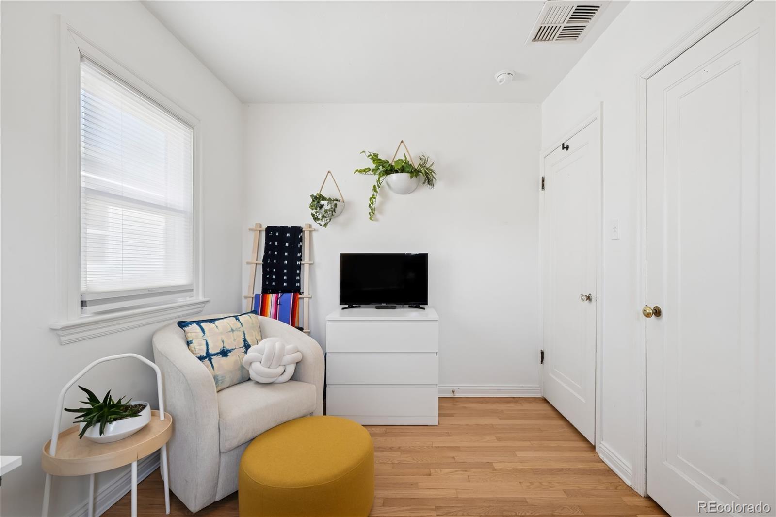 1705 S Downing Street