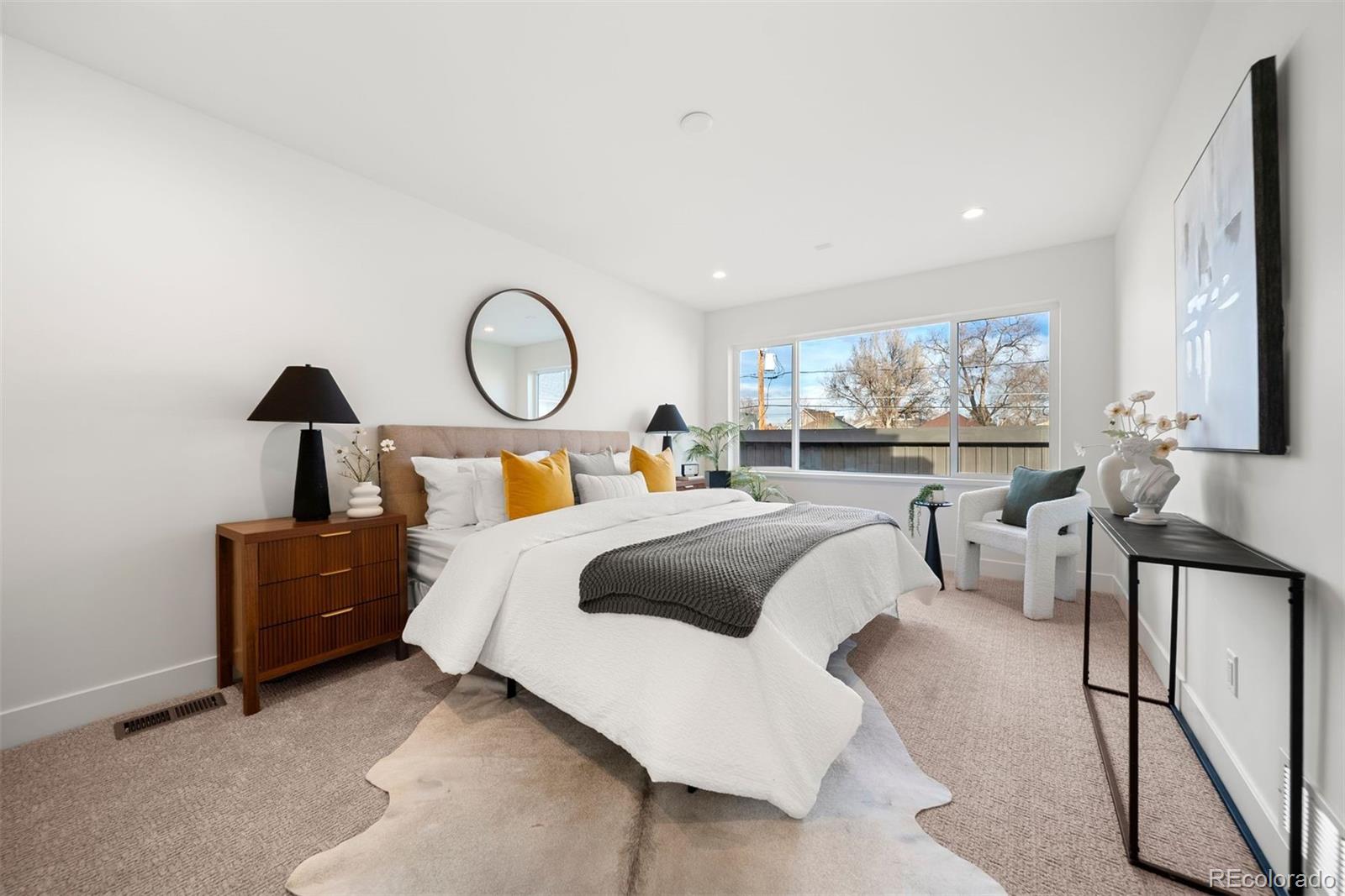 2452 S Cherokee Street