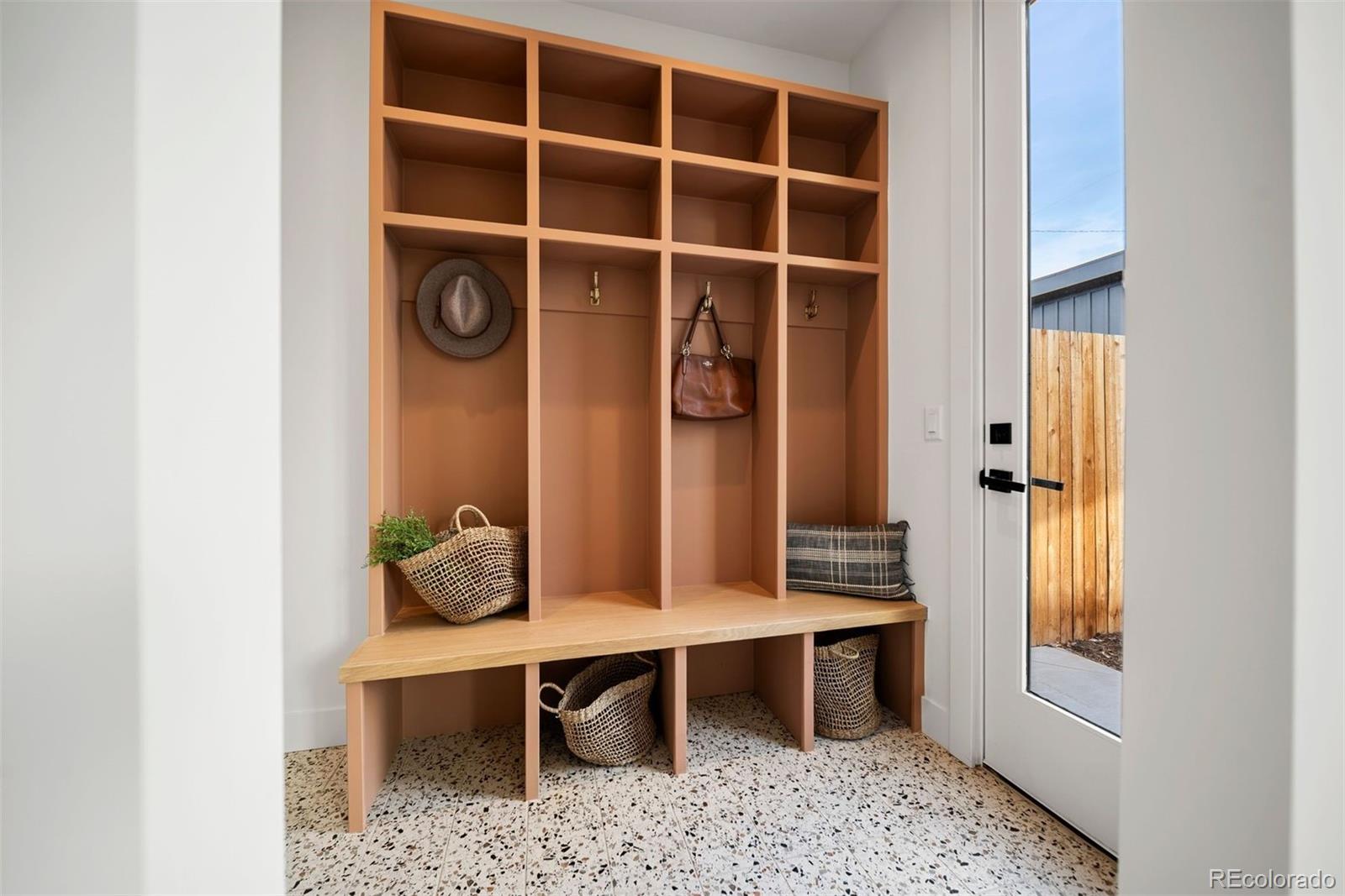 2452 S Cherokee Street