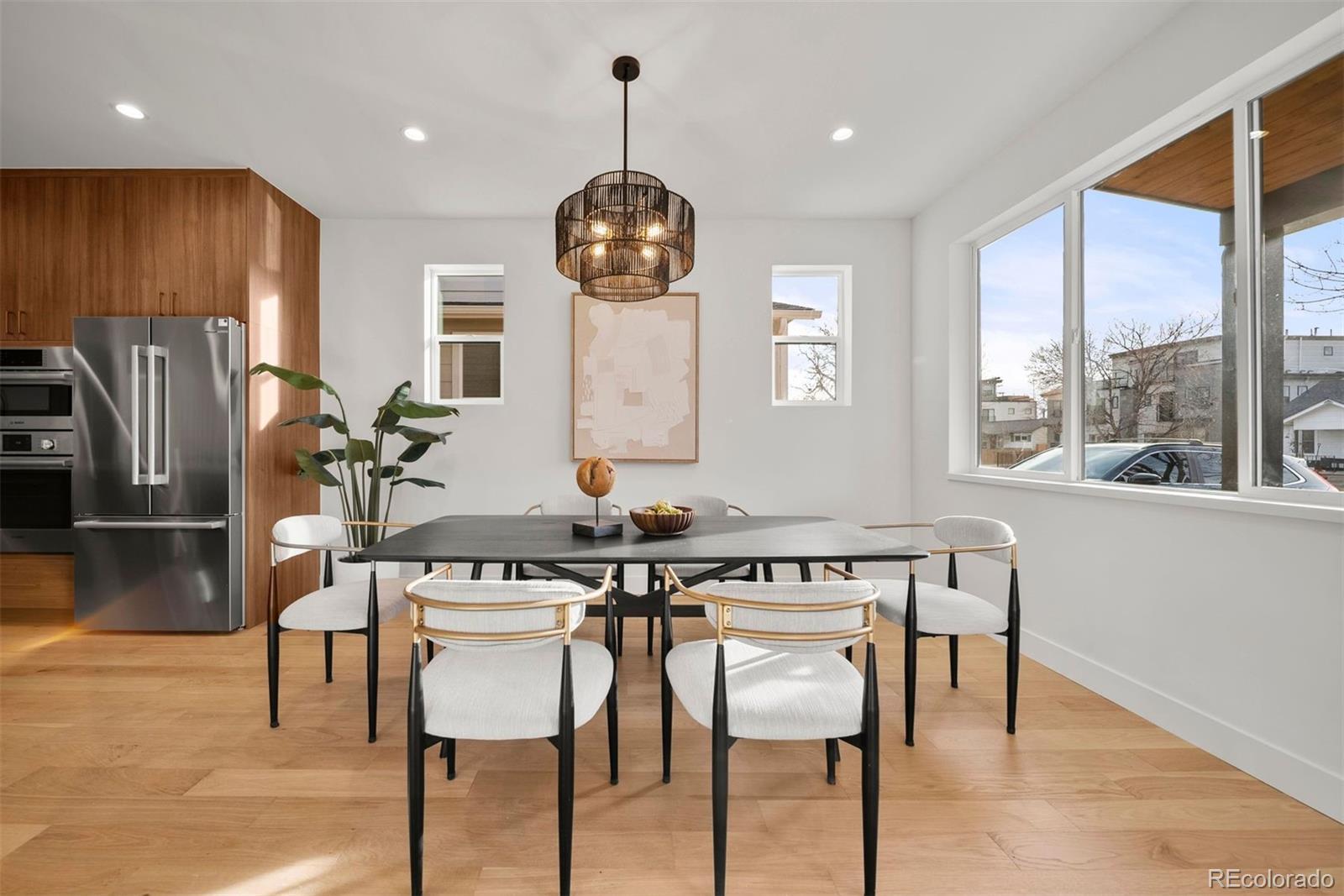 2452 S Cherokee Street