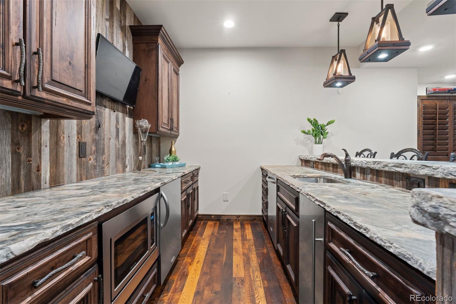 9507 Winding Hill Court