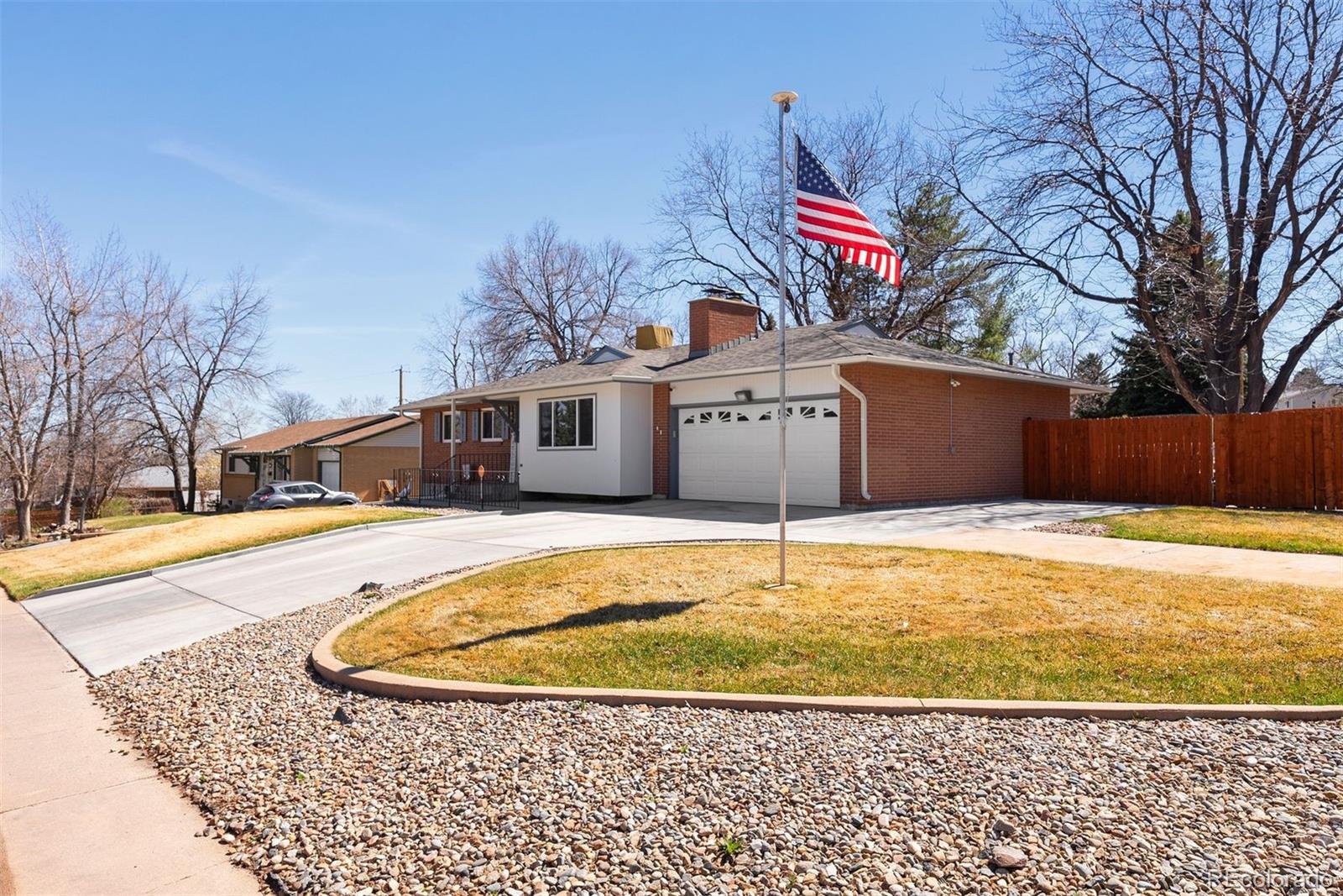 12384 W Connecticut Drive