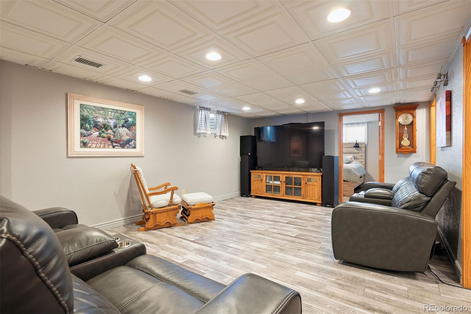 12384 W Connecticut Drive