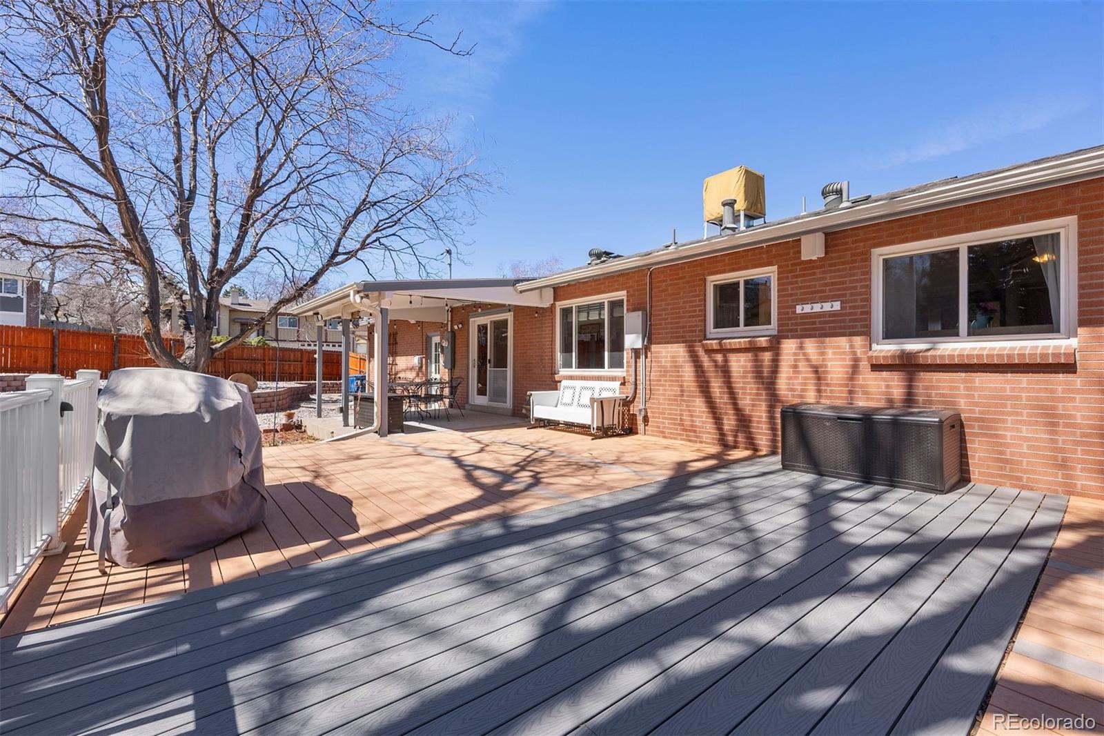 12384 W Connecticut Drive