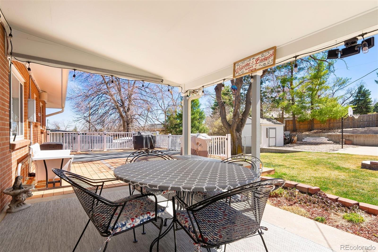 12384 W Connecticut Drive