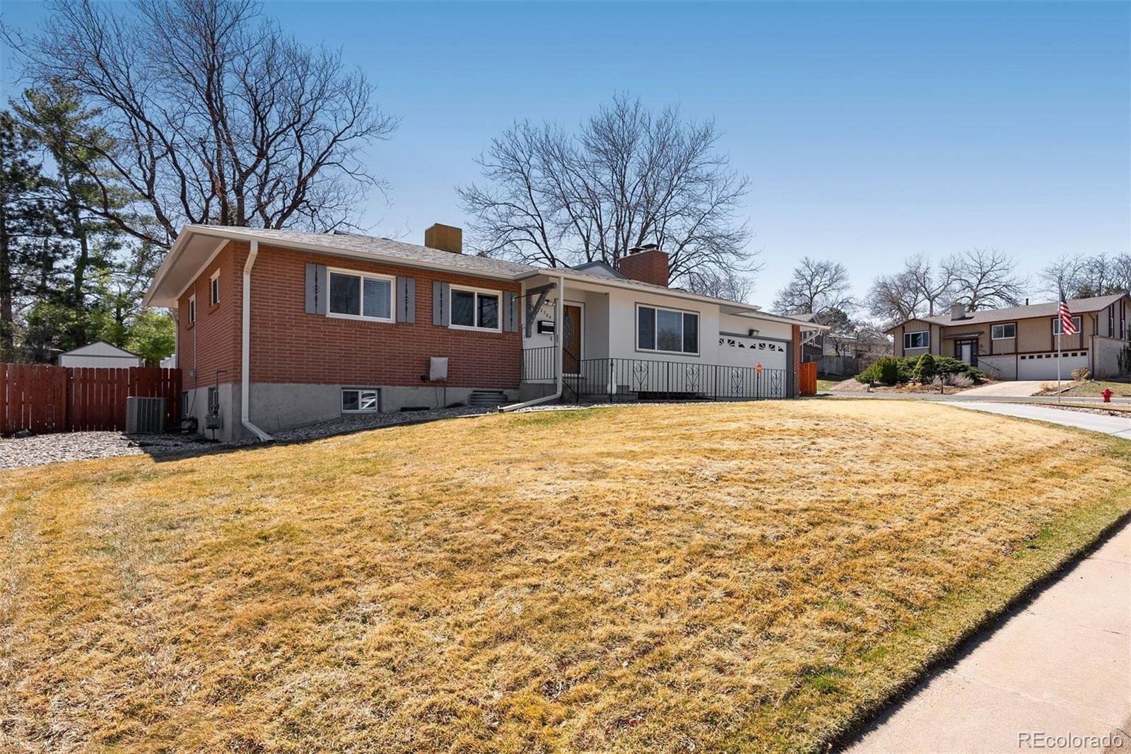 12384 W Connecticut Drive