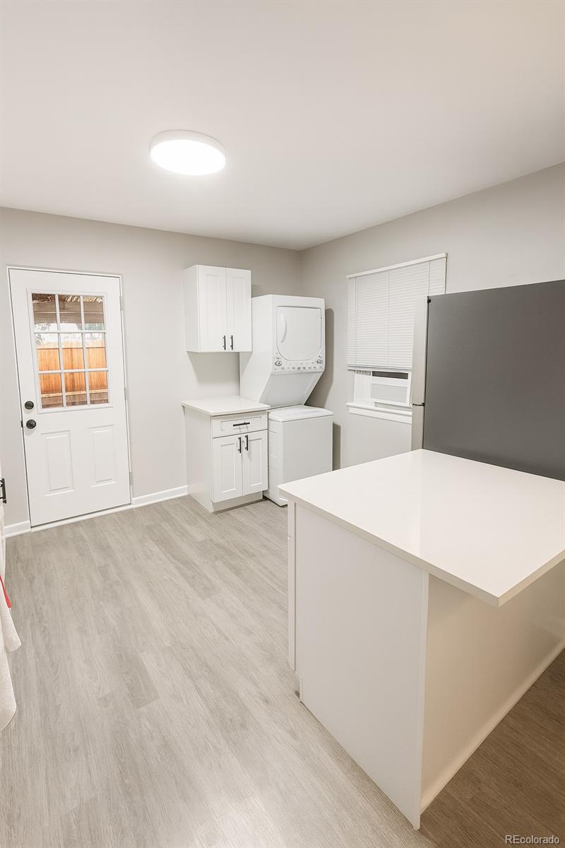 2910-2912 S Delaware Street