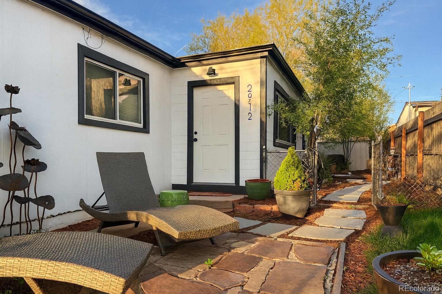 2910-2912 S Delaware Street