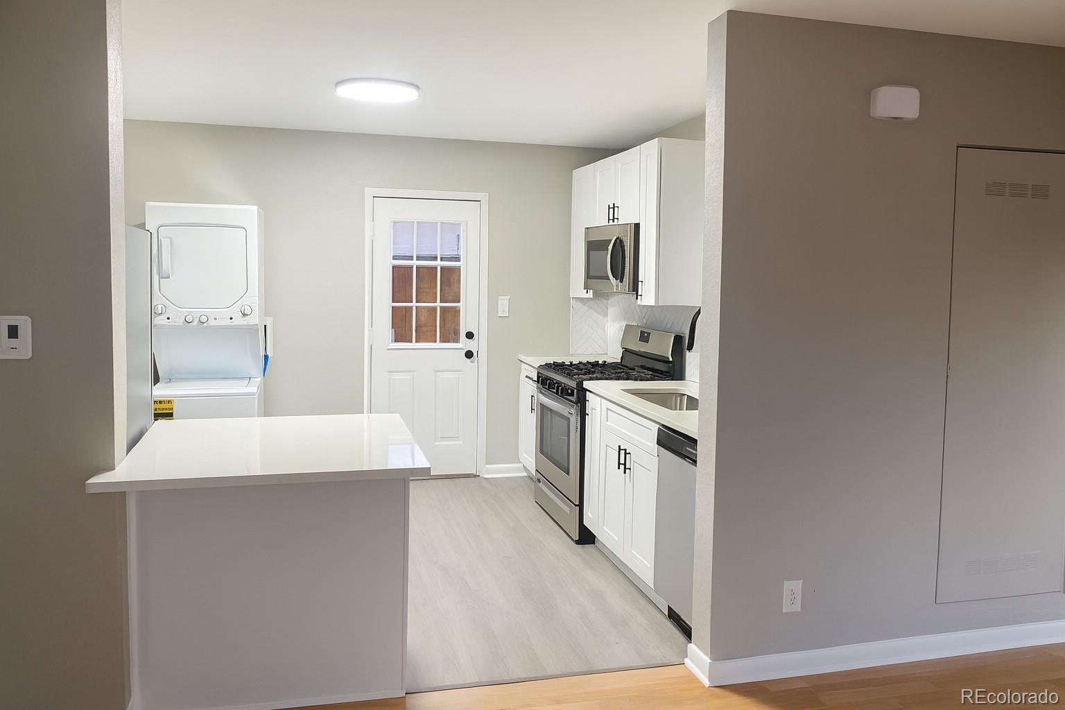 2910-2912 S Delaware Street