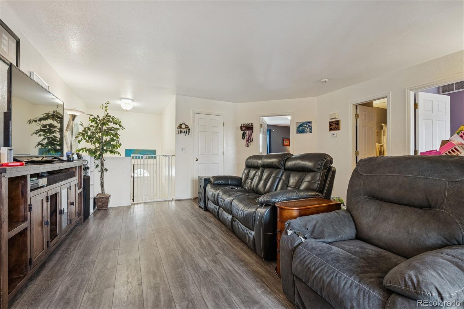 3820 Riverside Parkway