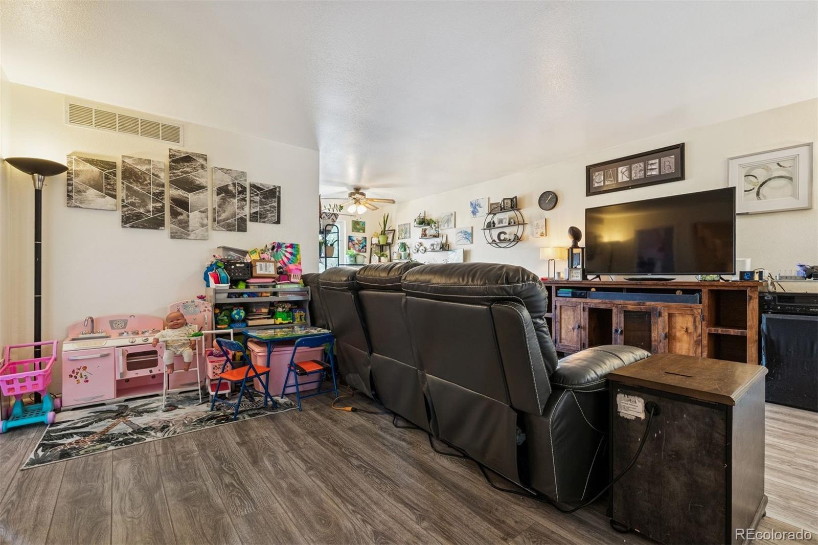 3820 Riverside Parkway