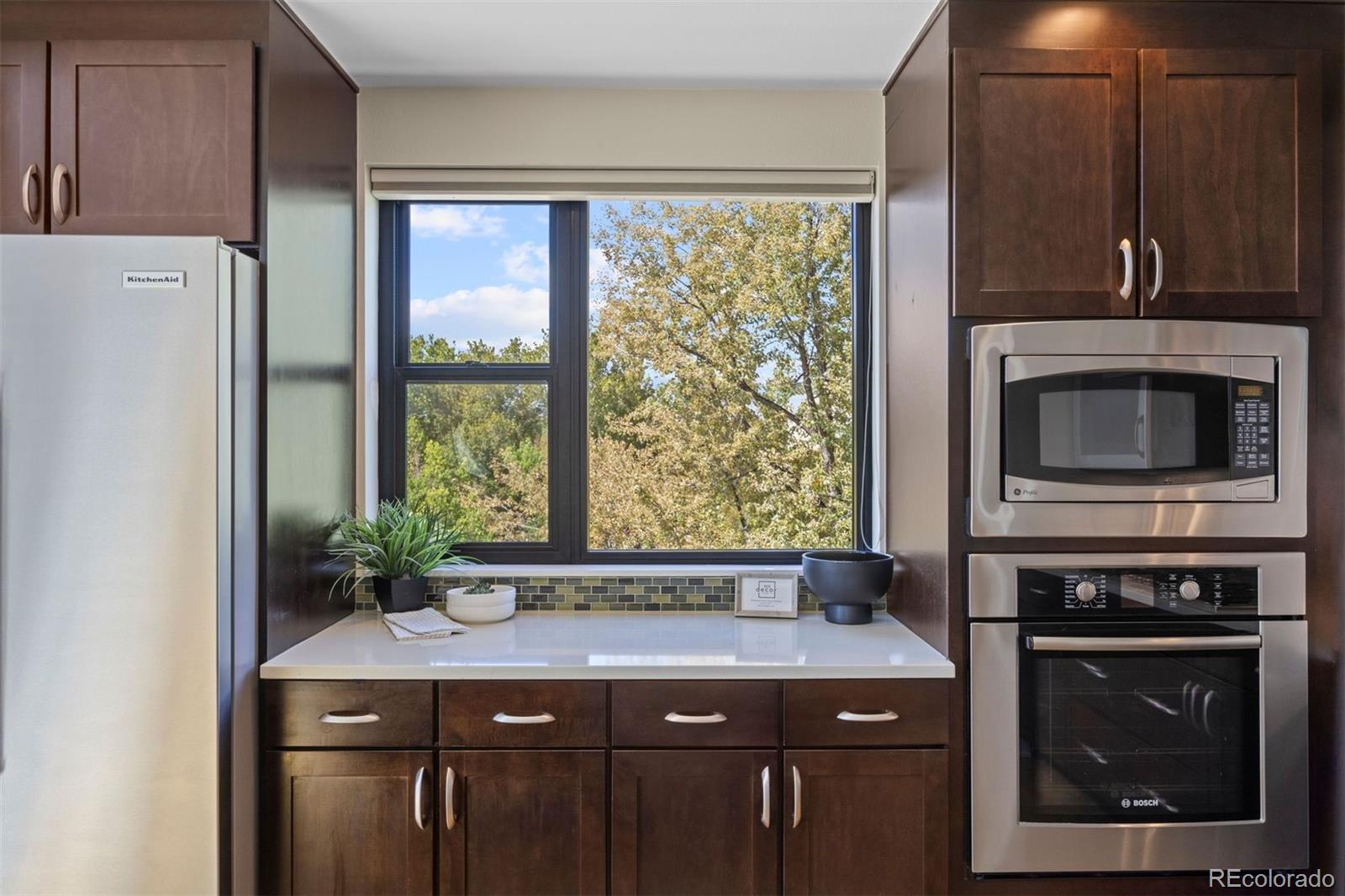 360 S Lafayette Street Unit: 401