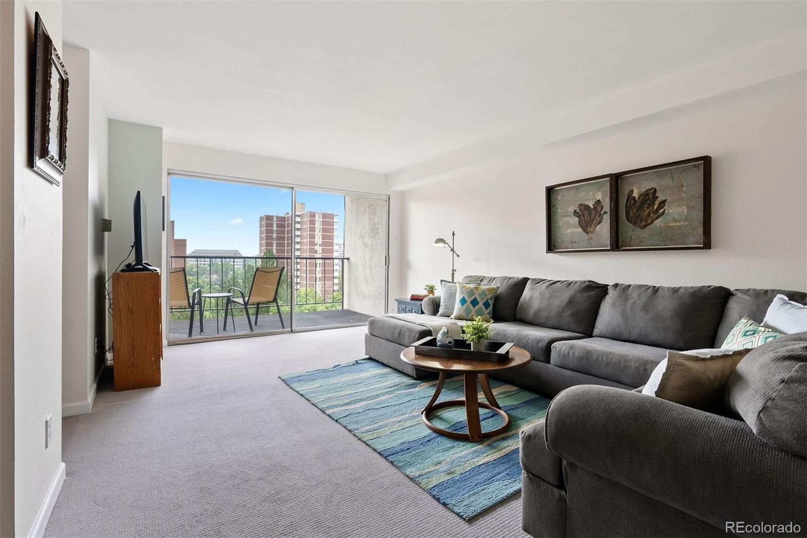 2 Adams Street Unit: 806