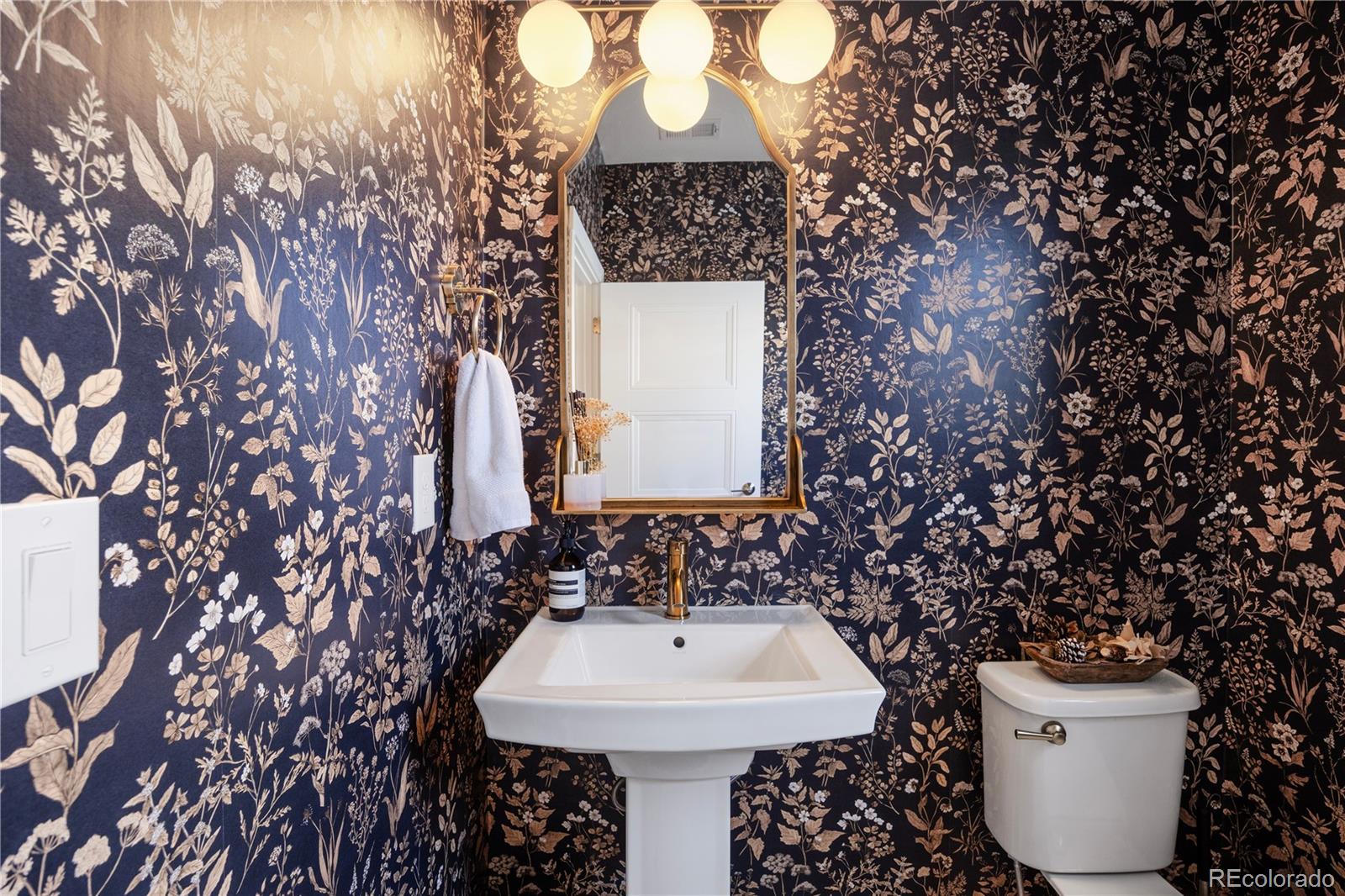 2250 S Mcintyre Street