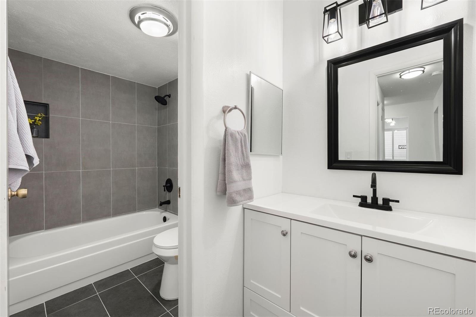 4074 S Atchison Way Unit: 203