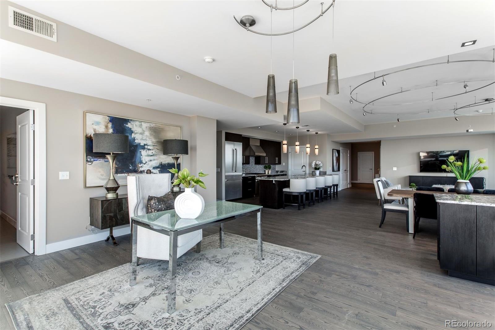 2001 Lincoln Street Unit: 2823