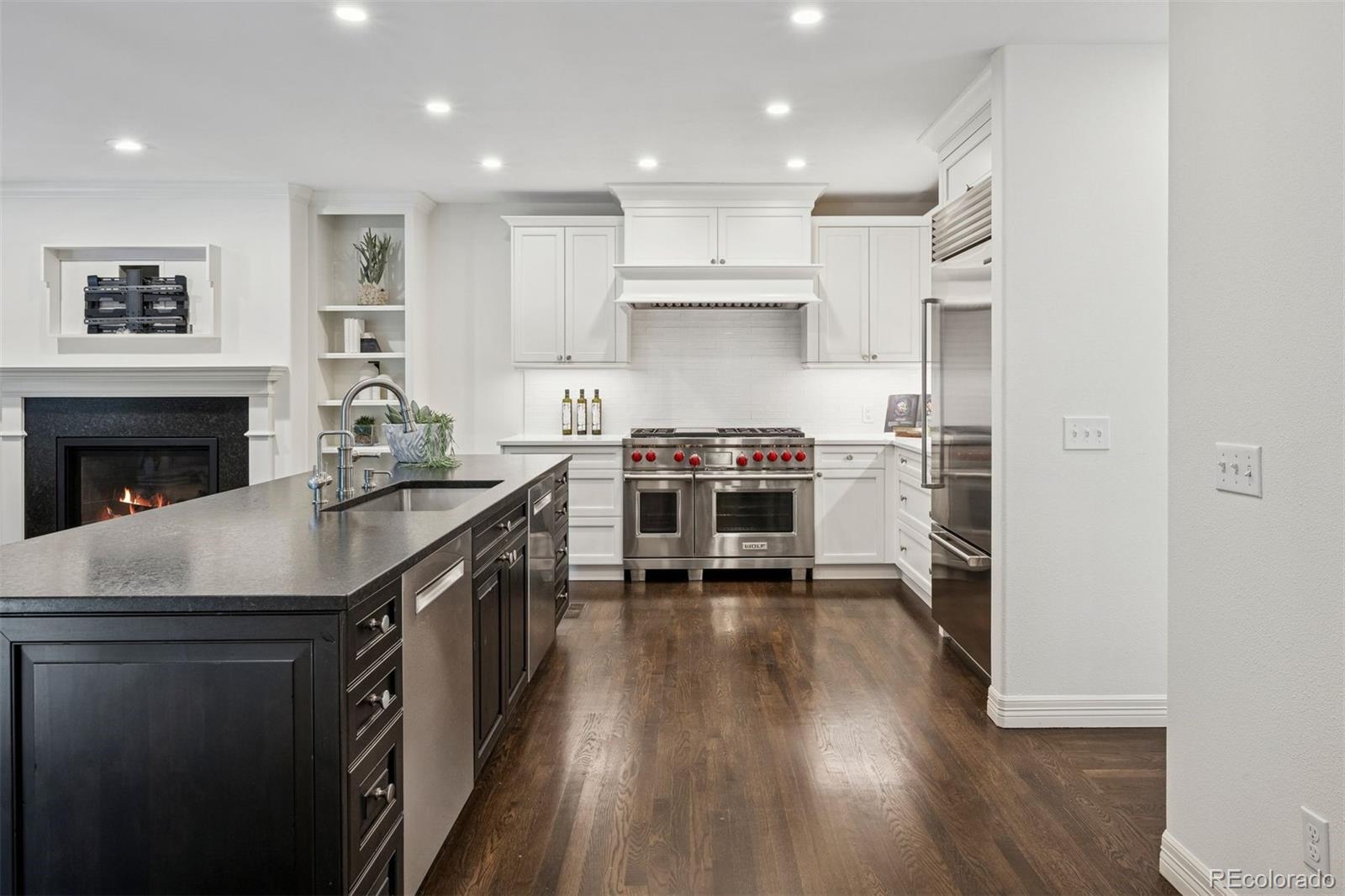 400 S Steele Street Unit: 61