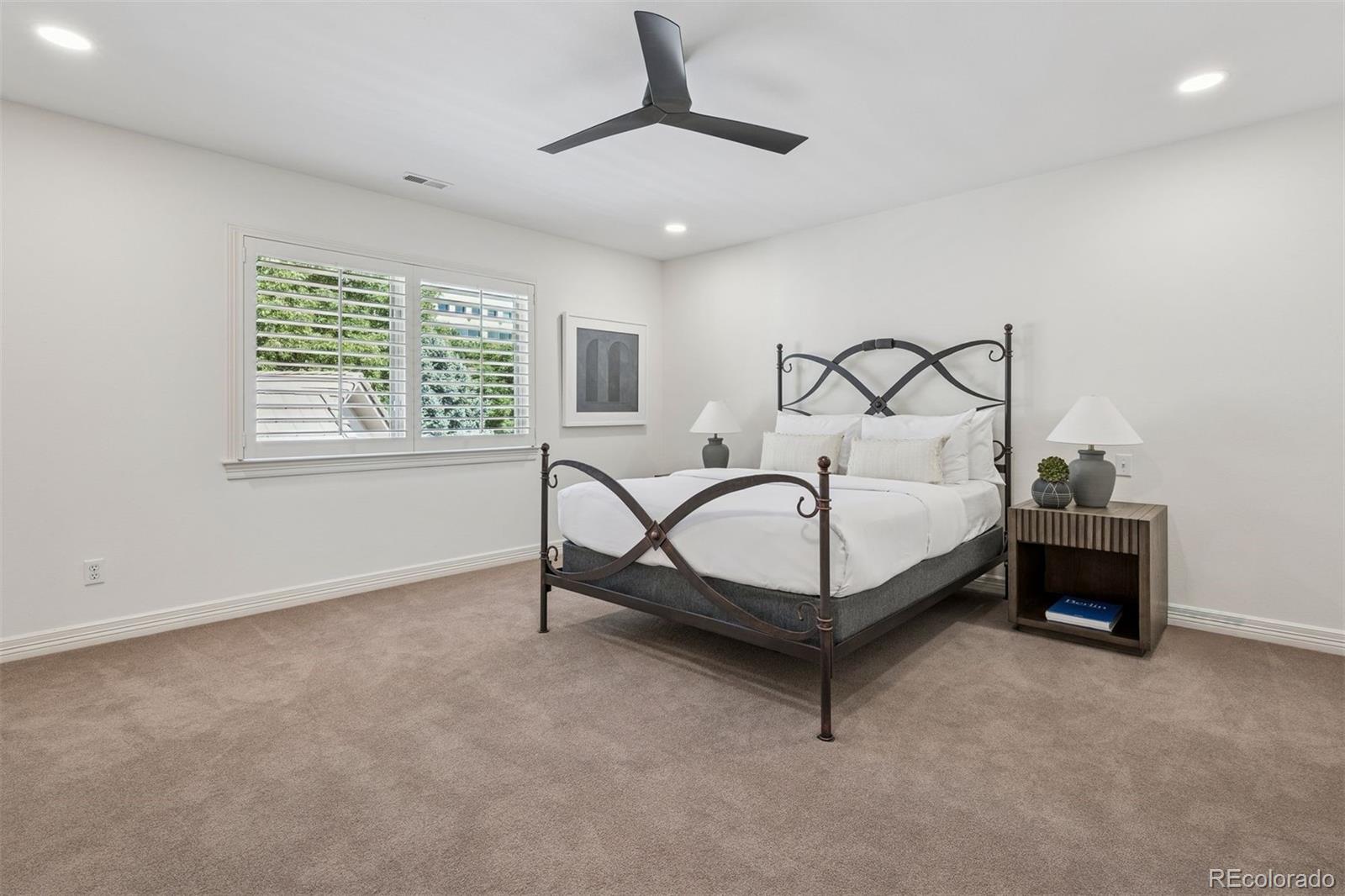 400 S Steele Street Unit: 61