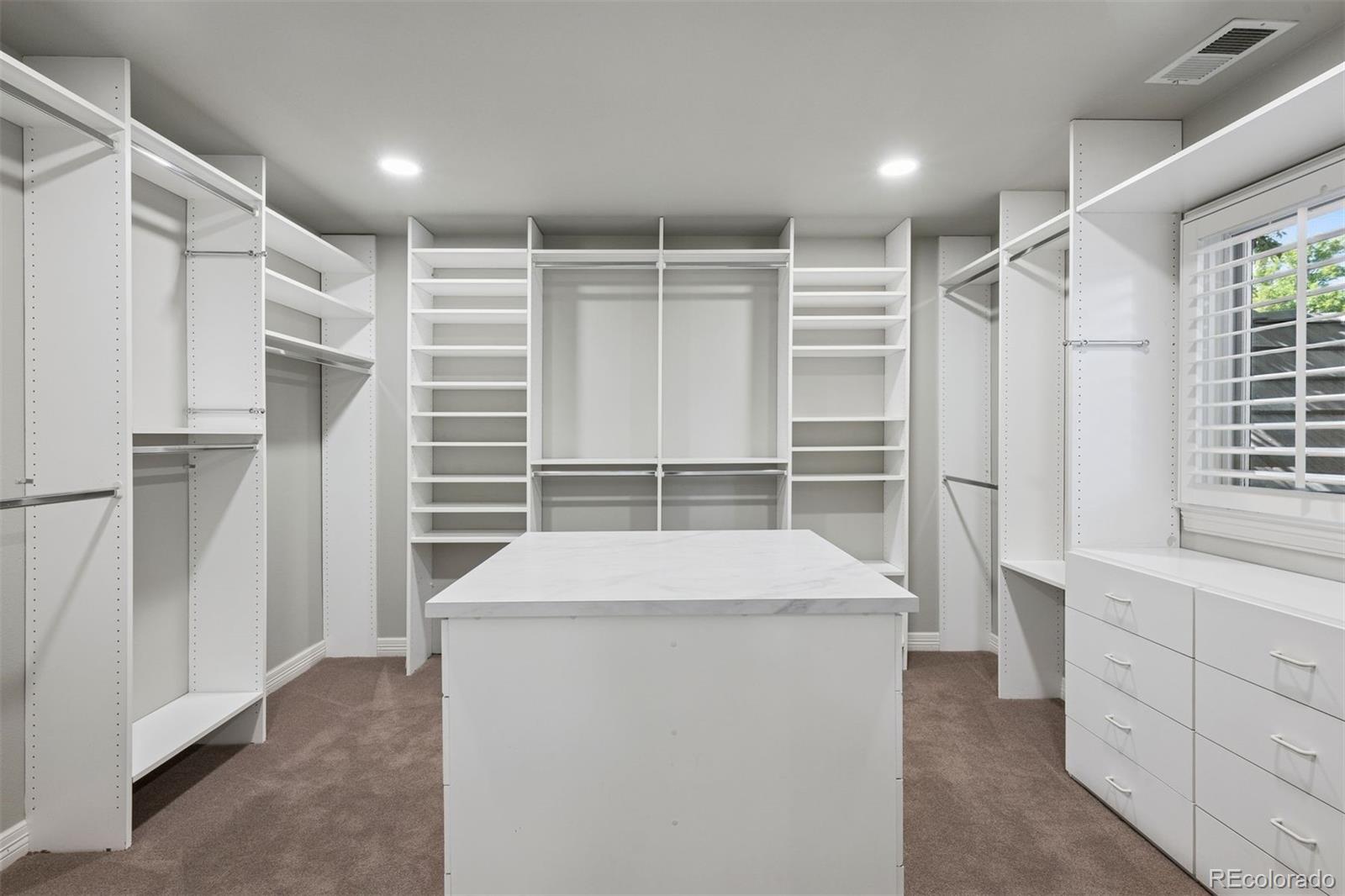 400 S Steele Street Unit: 61