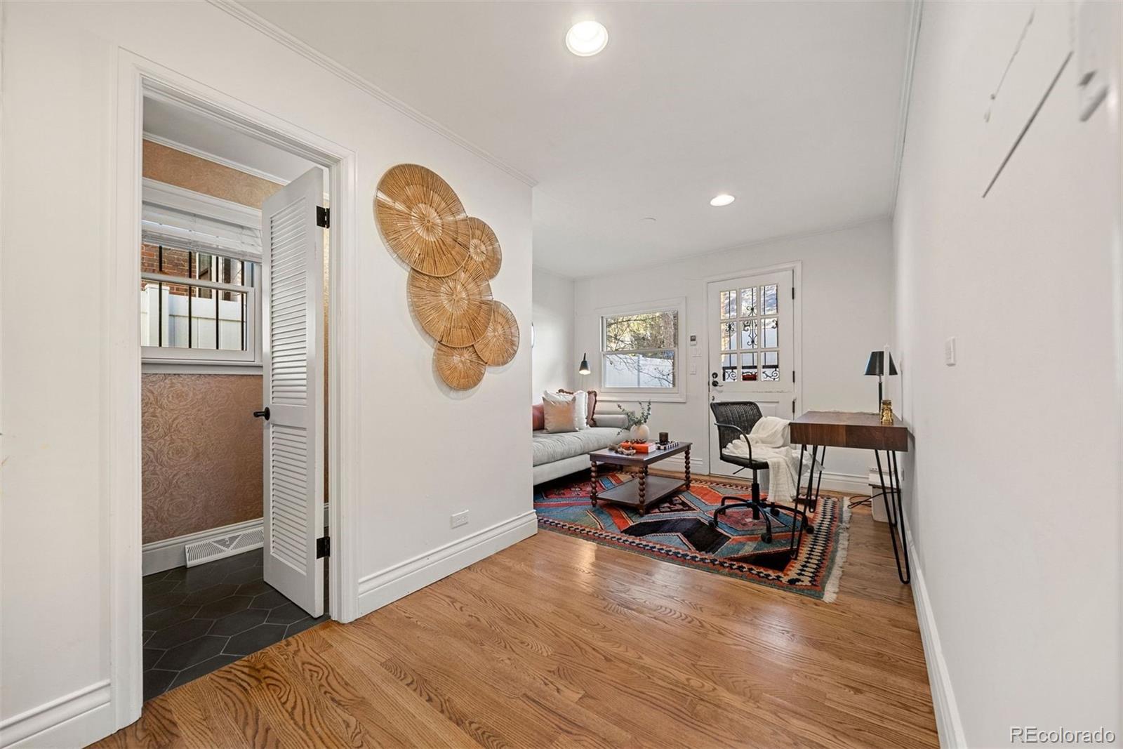 4949 E 6th Avenue Parkway