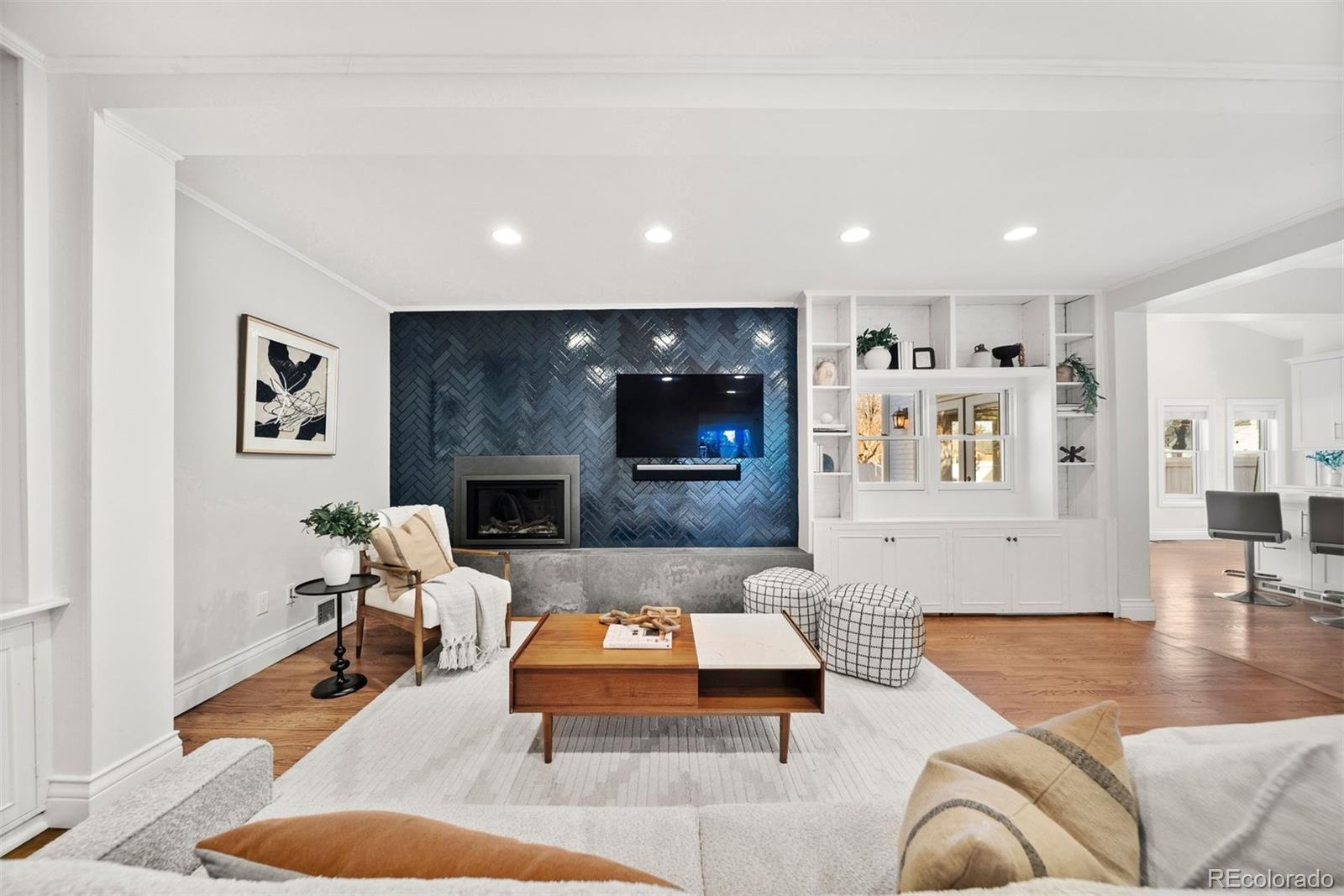 4949 E 6th Avenue Parkway