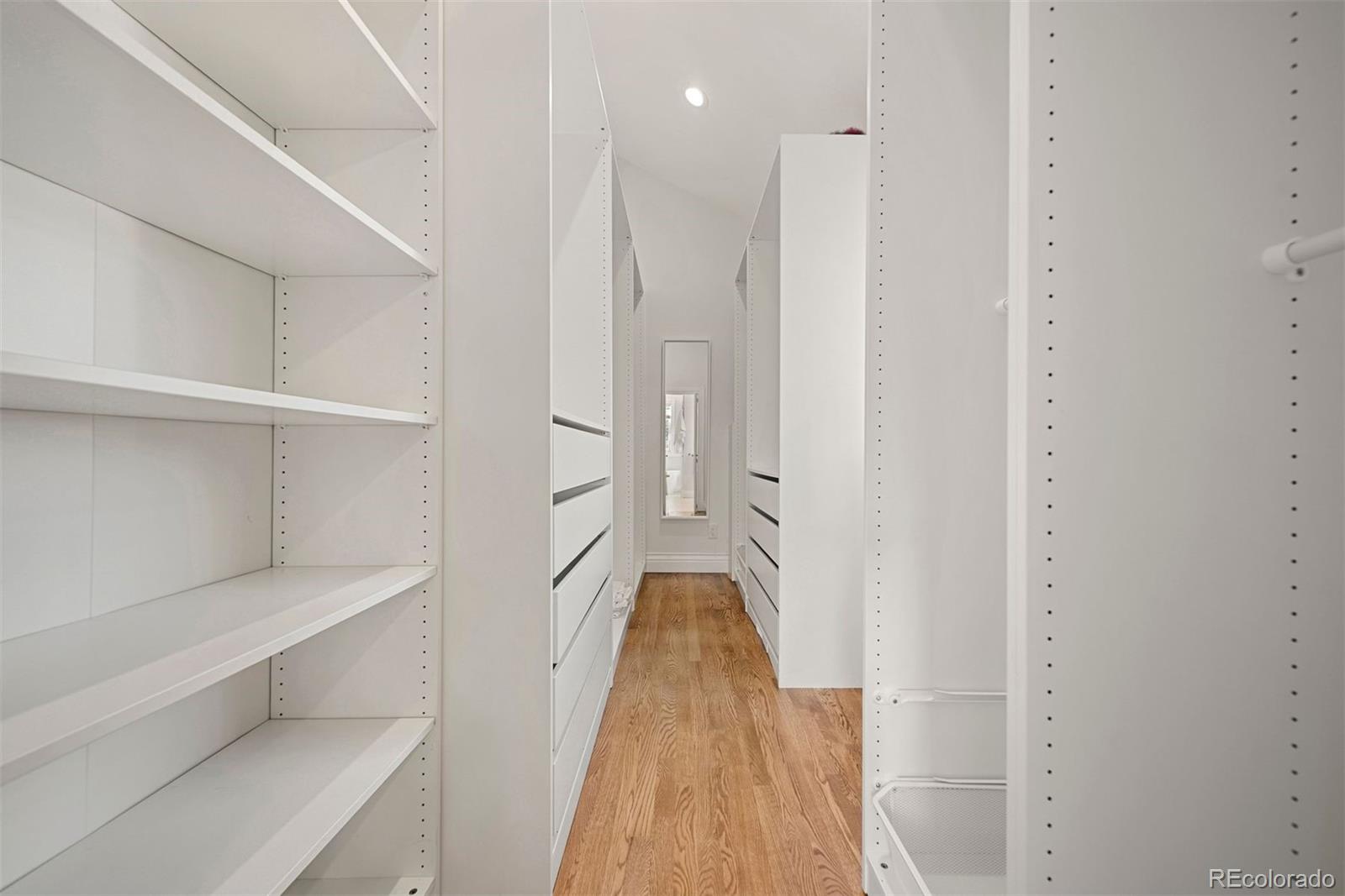 4949 E 6th Avenue Parkway