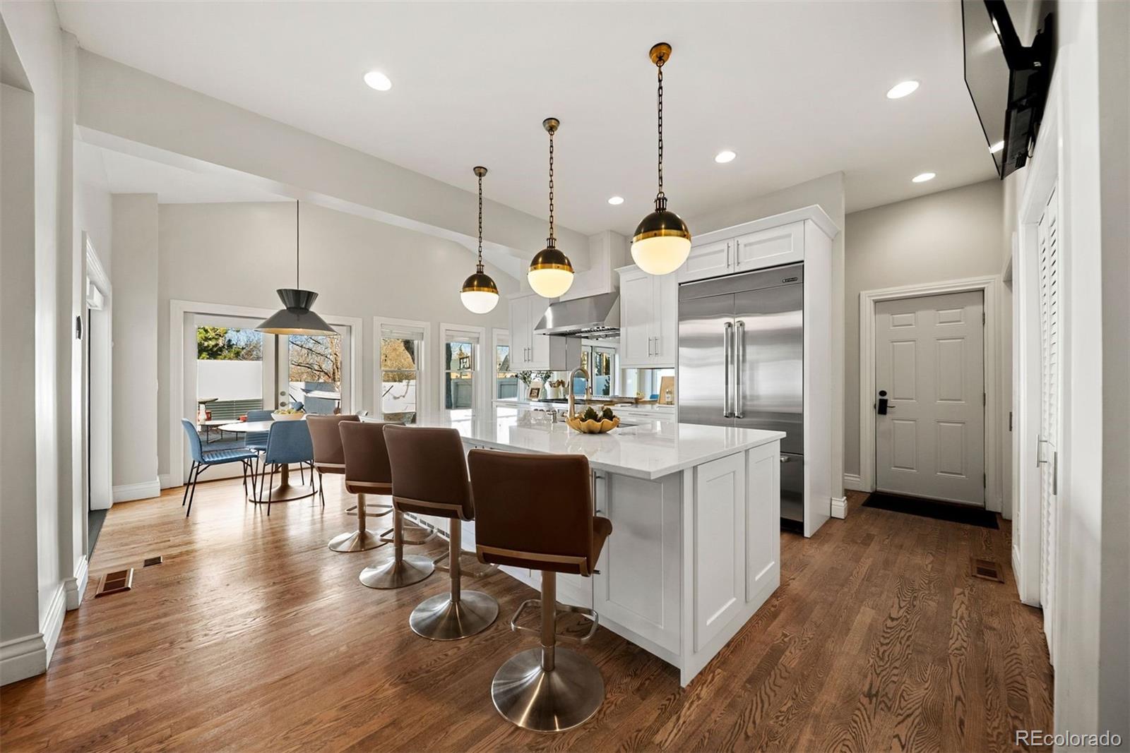 4949 E 6th Avenue Parkway