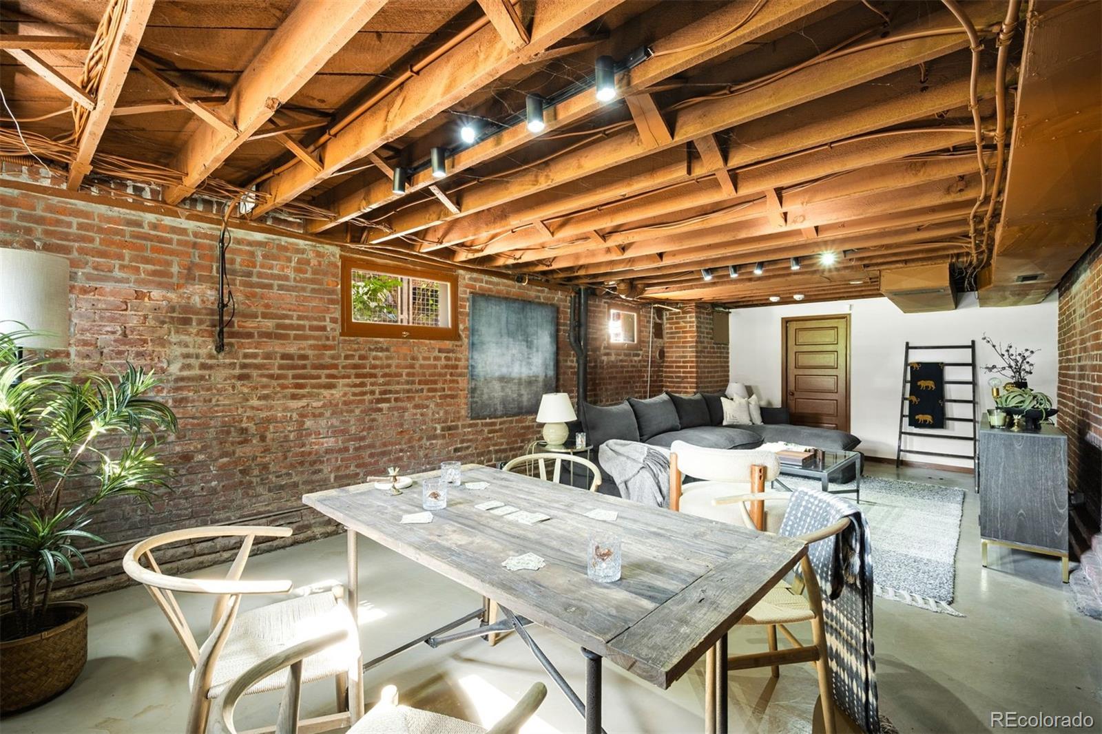 1256 N Emerson Street