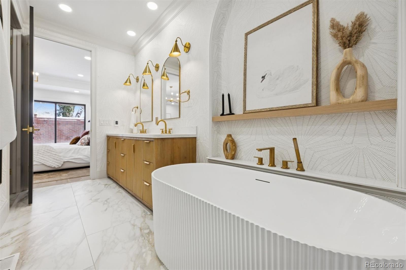 2552 E Alameda Avenue Unit: 47