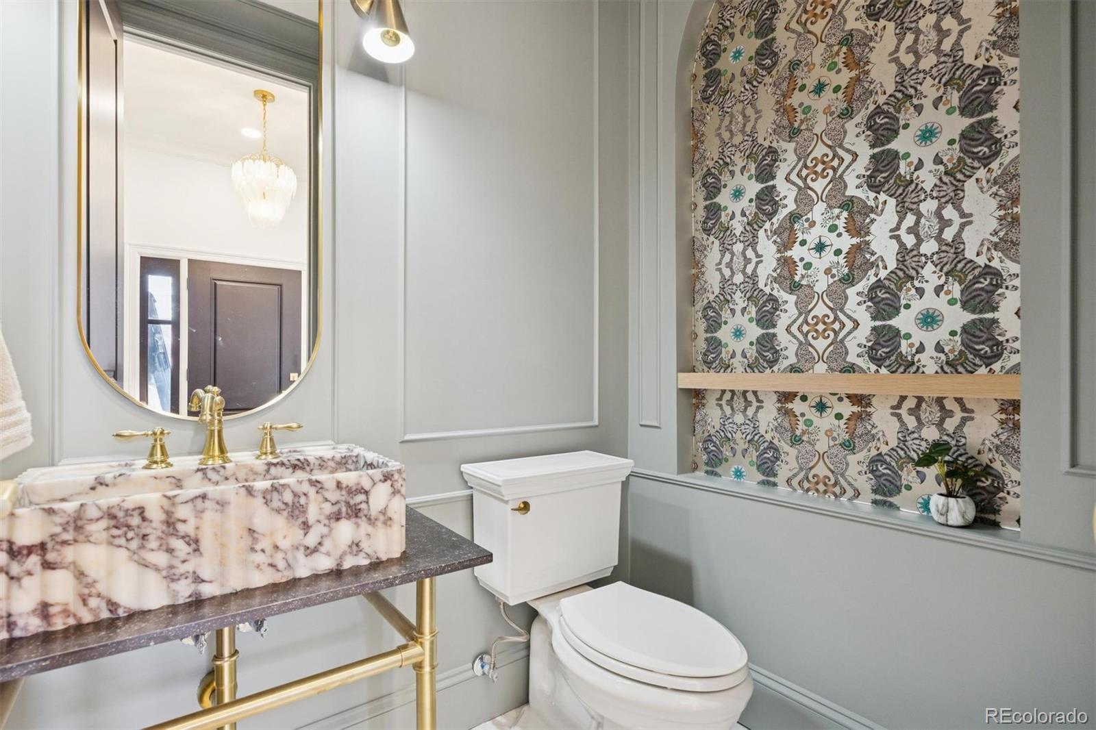 2552 E Alameda Avenue Unit: 47